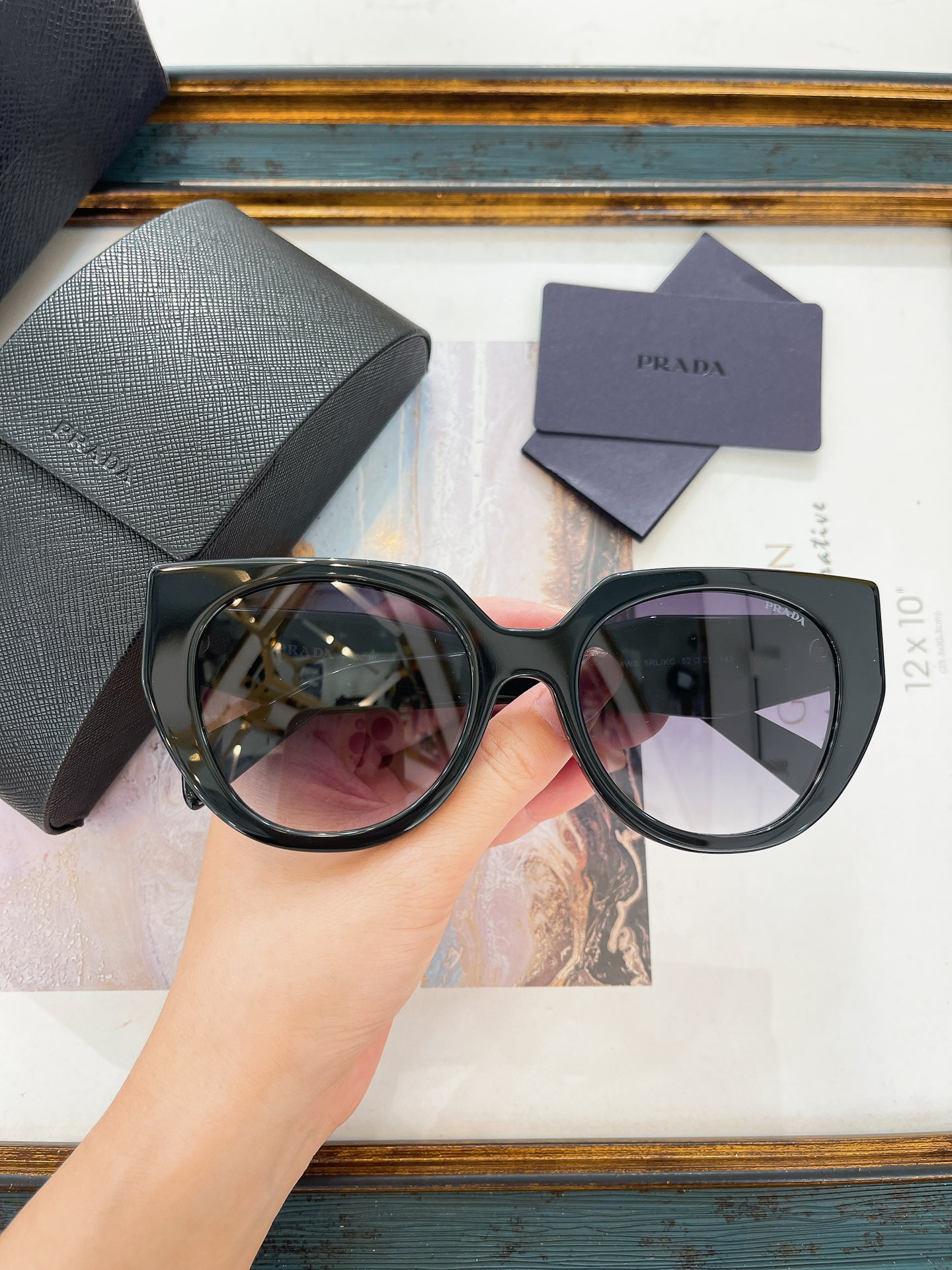 Prada 普拉达墨镜