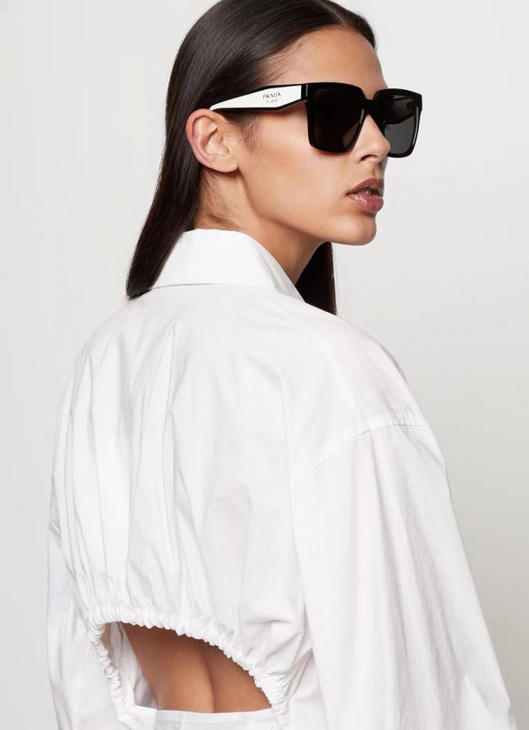 Prada 普拉达墨镜