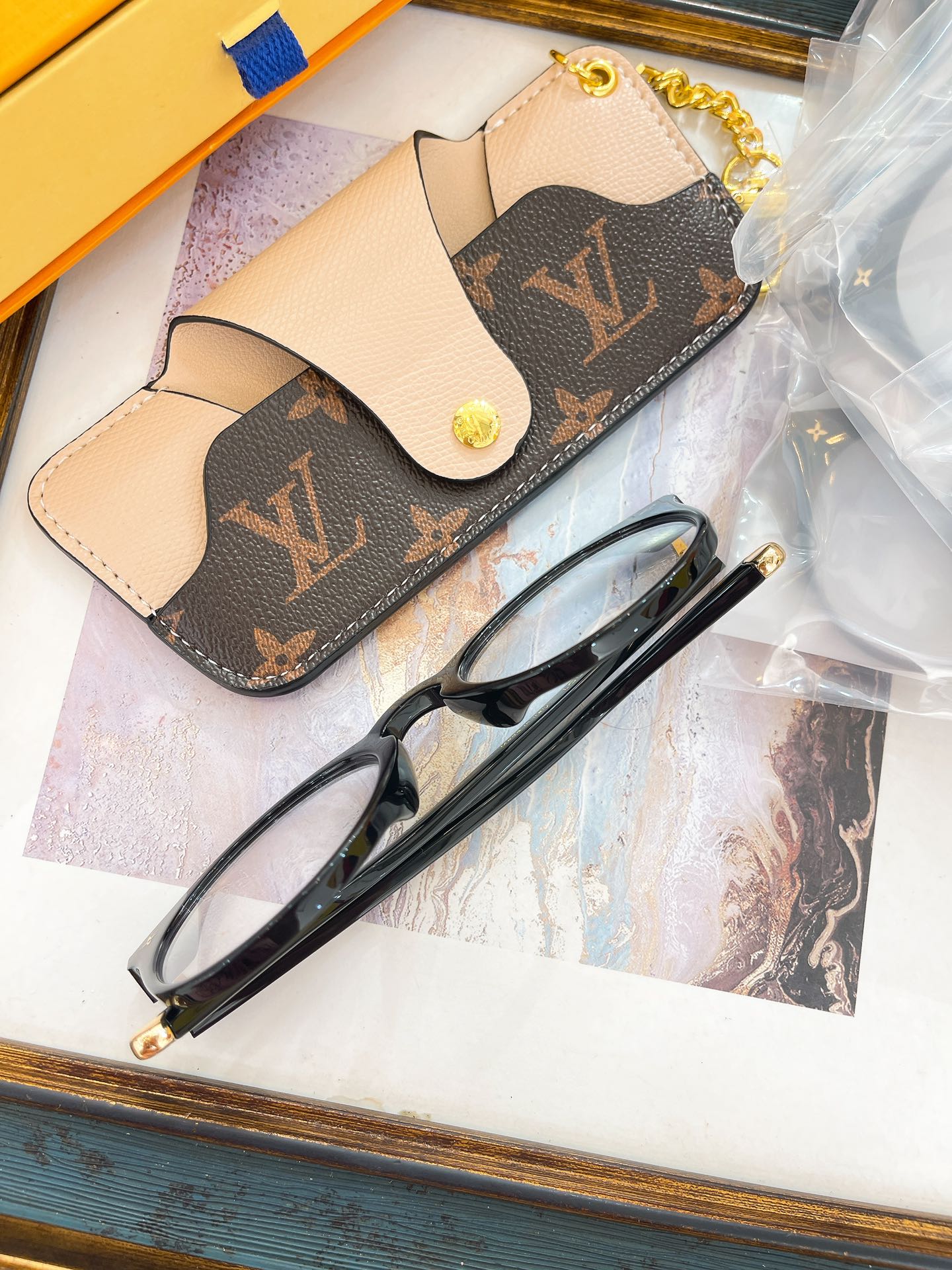  LOUIS VUITTO*✨✨✨MODEL：Z2002E✨✨✨ SIZE：54口21-145✨✨✨高版