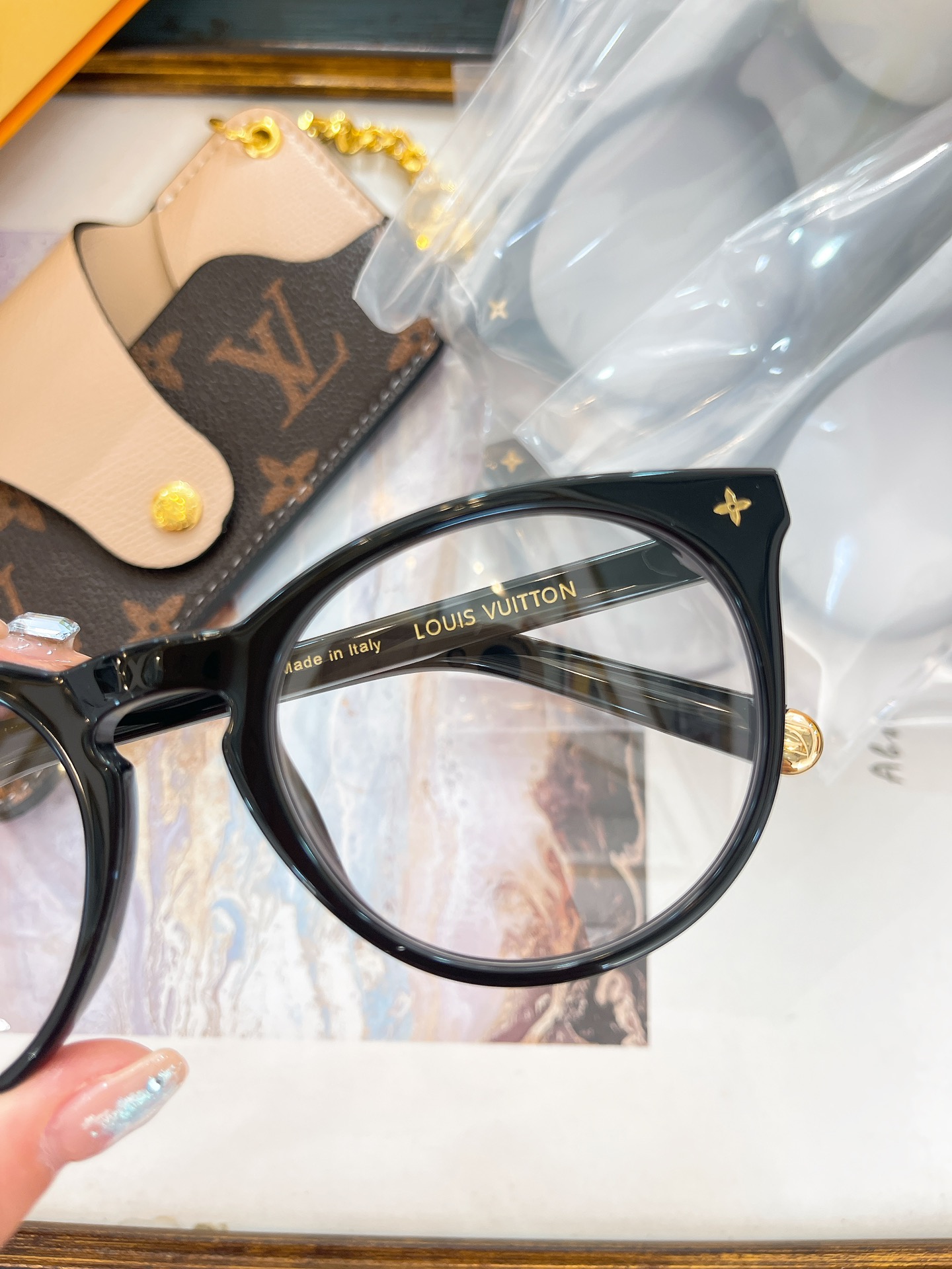  LOUIS VUITTO*✨✨✨MODEL：Z2002E✨✨✨ SIZE：54口21-145✨✨✨高版