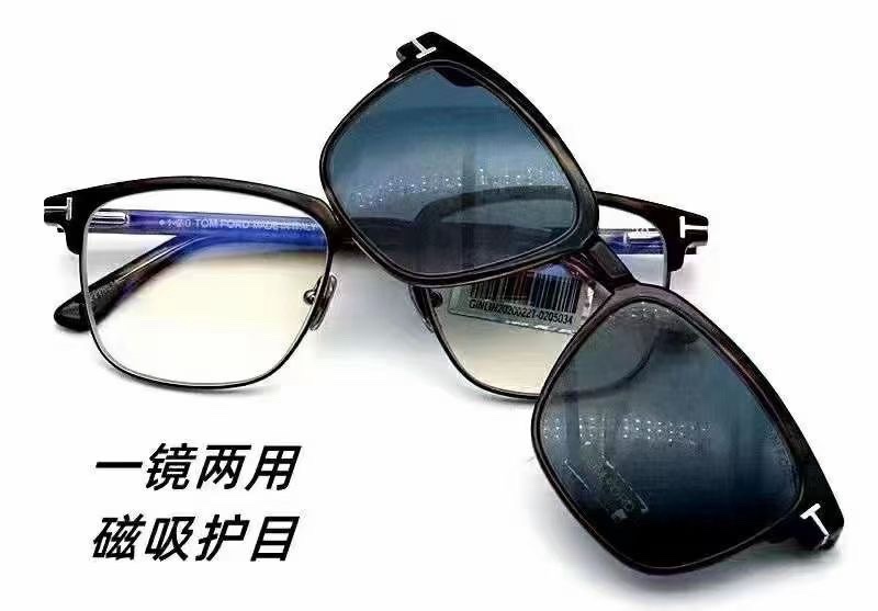 TOM FOR*💫💫💫MODEL：TF5683-B💫💫💫SIZE：54口18-145💫💫💫配送挂片~~