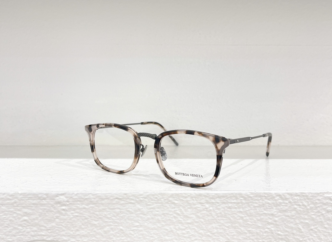 BOTTEGA VENET*🌟🌟🌟MODEL：BV0111O🌟🌟🌟SIZE：50口23-145🌟🌟🌟钛～