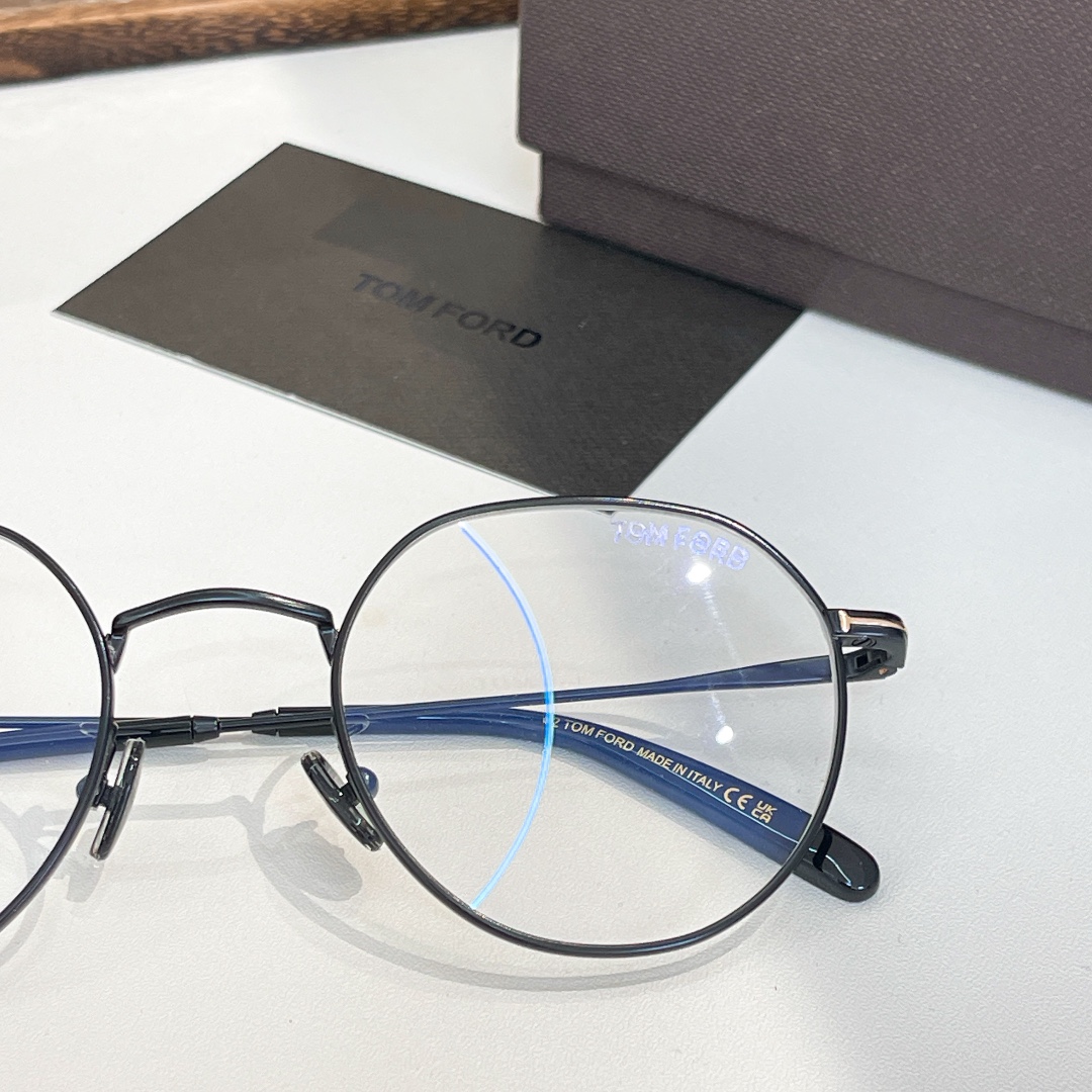  TOM FOR*💫💫💫MODEL：TF6004-K-B💫💫💫SIZE：51口22-145💫💫💫高版本～