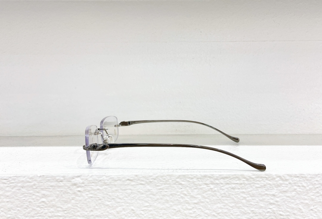 Cartie*MODELCT0061SIZE:56口18-135钛