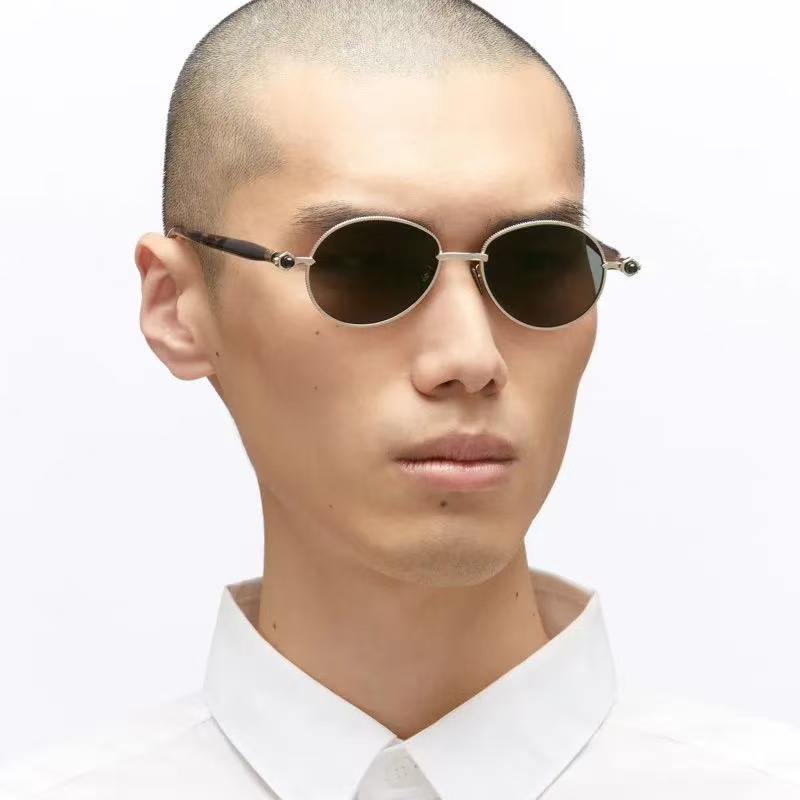 KUB口RAUM️️️MODELMaske️️️SIZE:54口18-145️️️配送盒子