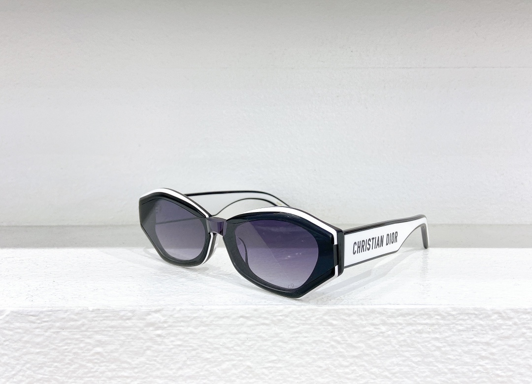 DIO*MODELDSGTA26UCRSIZE53口21-140
