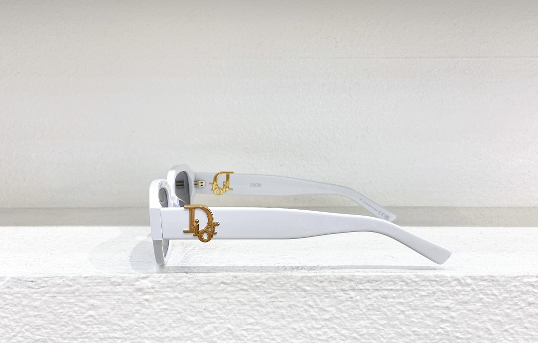 DIO*MODELDiorObliqueS2ISIZE52口20-145