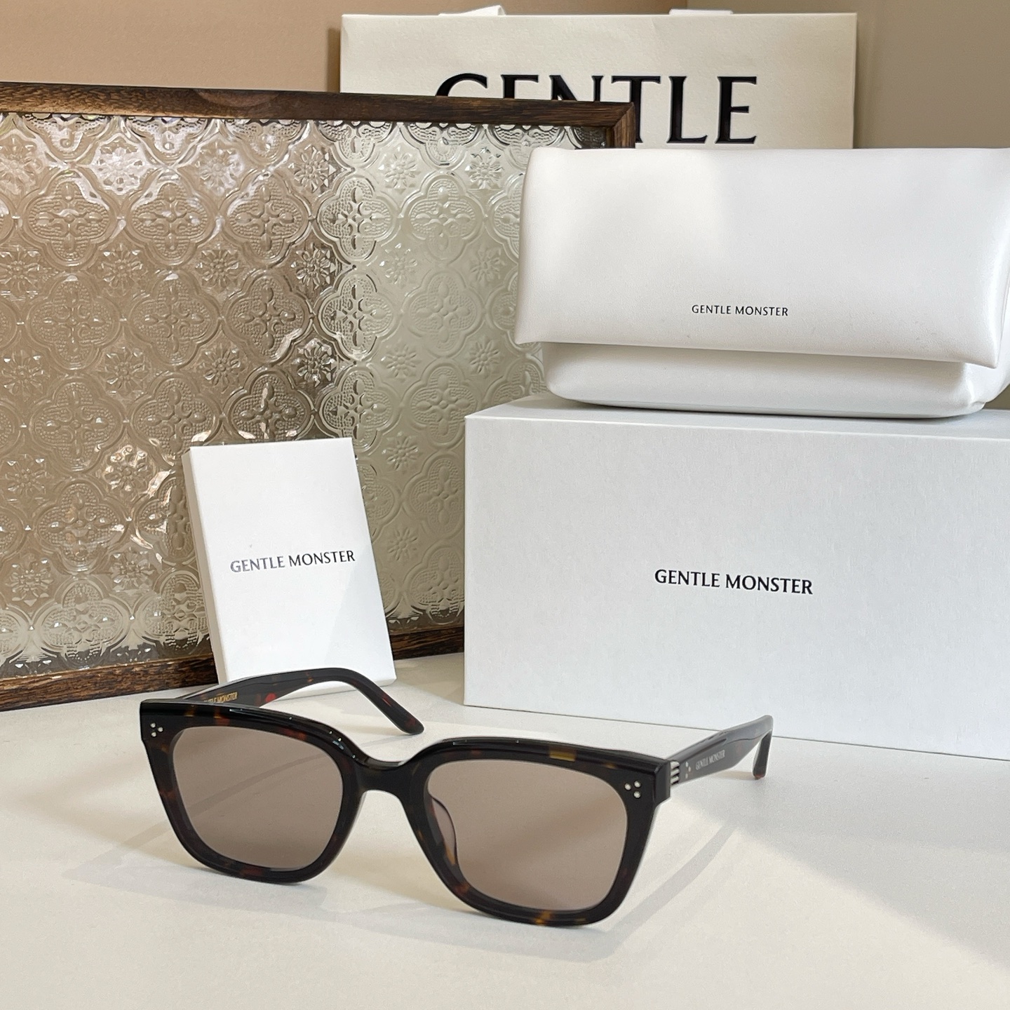  GENTLE MONSTE*🐼🐼🐼MODEL：NUMER🐼🐼🐼SIZE：64口18-146🐼🐼🐼高版本