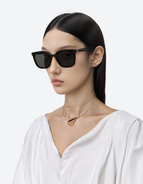 GENTLE MONSTER By Row Black Frame Sunglasses - Stylish & Protective 1 GENTLE MONSTER By Row Black Frame Sunglasses - Stylish & Protective