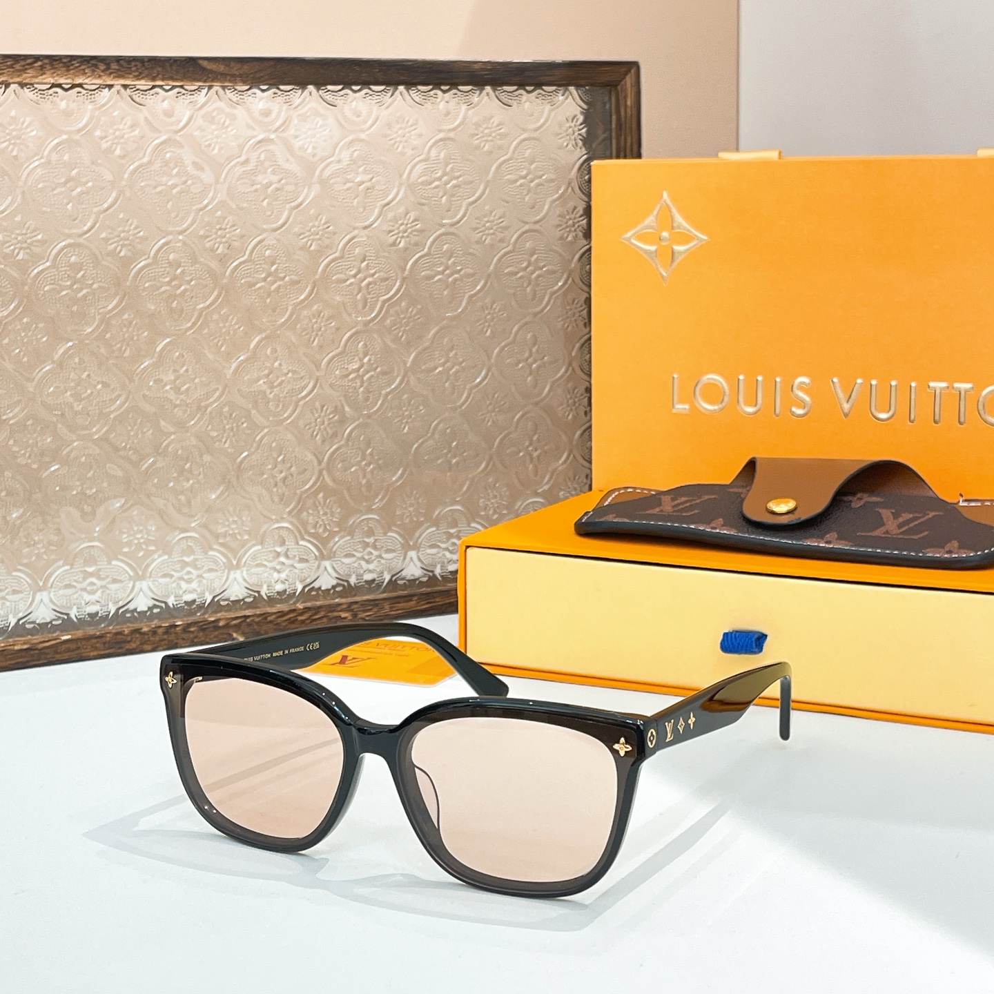￼ LOUIS VUITTO*🌟🌟🌟MODEL：Z2136U 🌟🌟🌟SIZE：56口19-143🌟🌟🌟