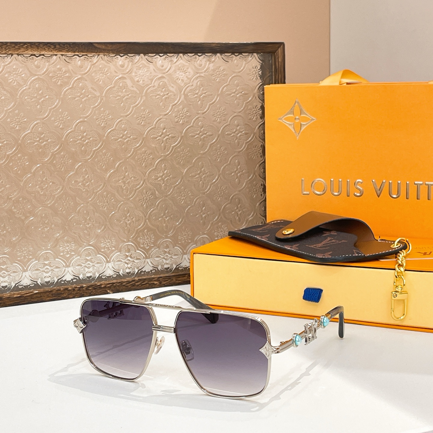 LOUIS VUITTO*🌟🌟🌟MODEL：Z2024U🌟🌟🌟SIZE：57口16-145🌟🌟🌟