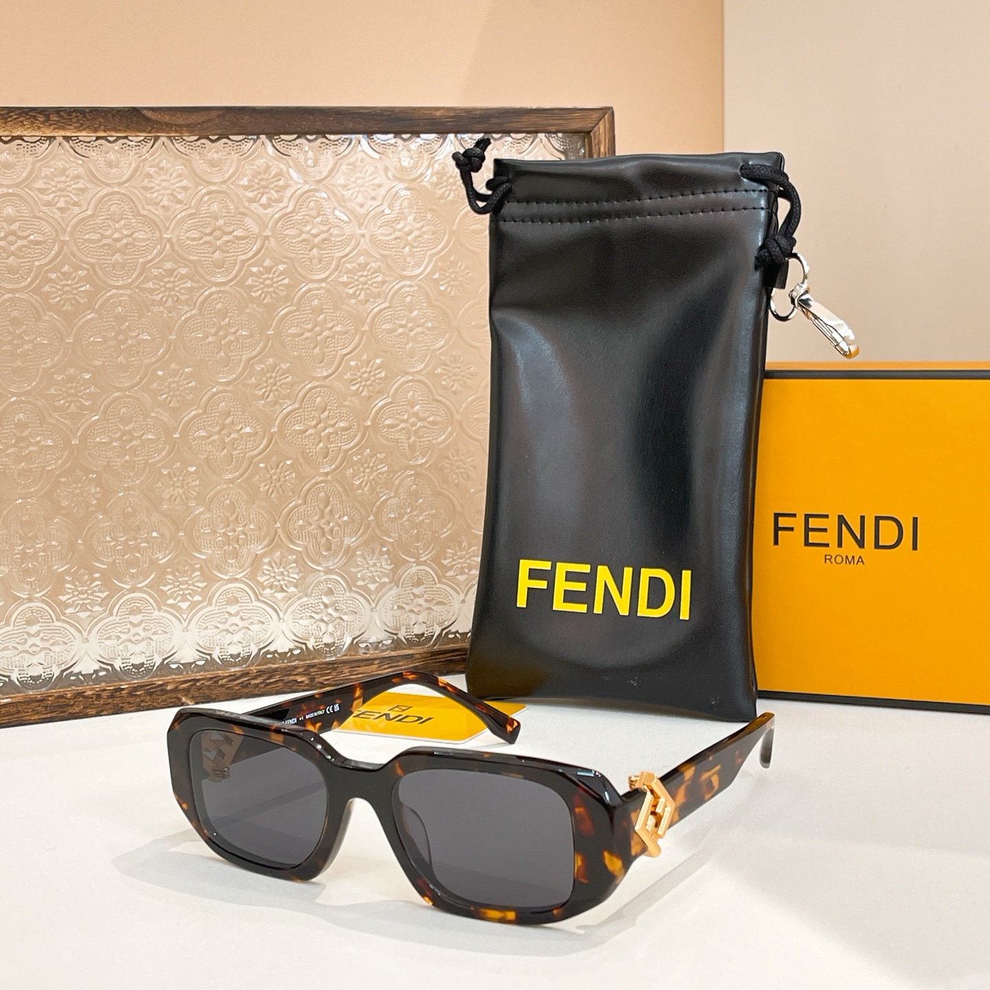 FEND*✨✨✨MODEL FE40151U✨✨✨SIZE59口15-135✨✨✨