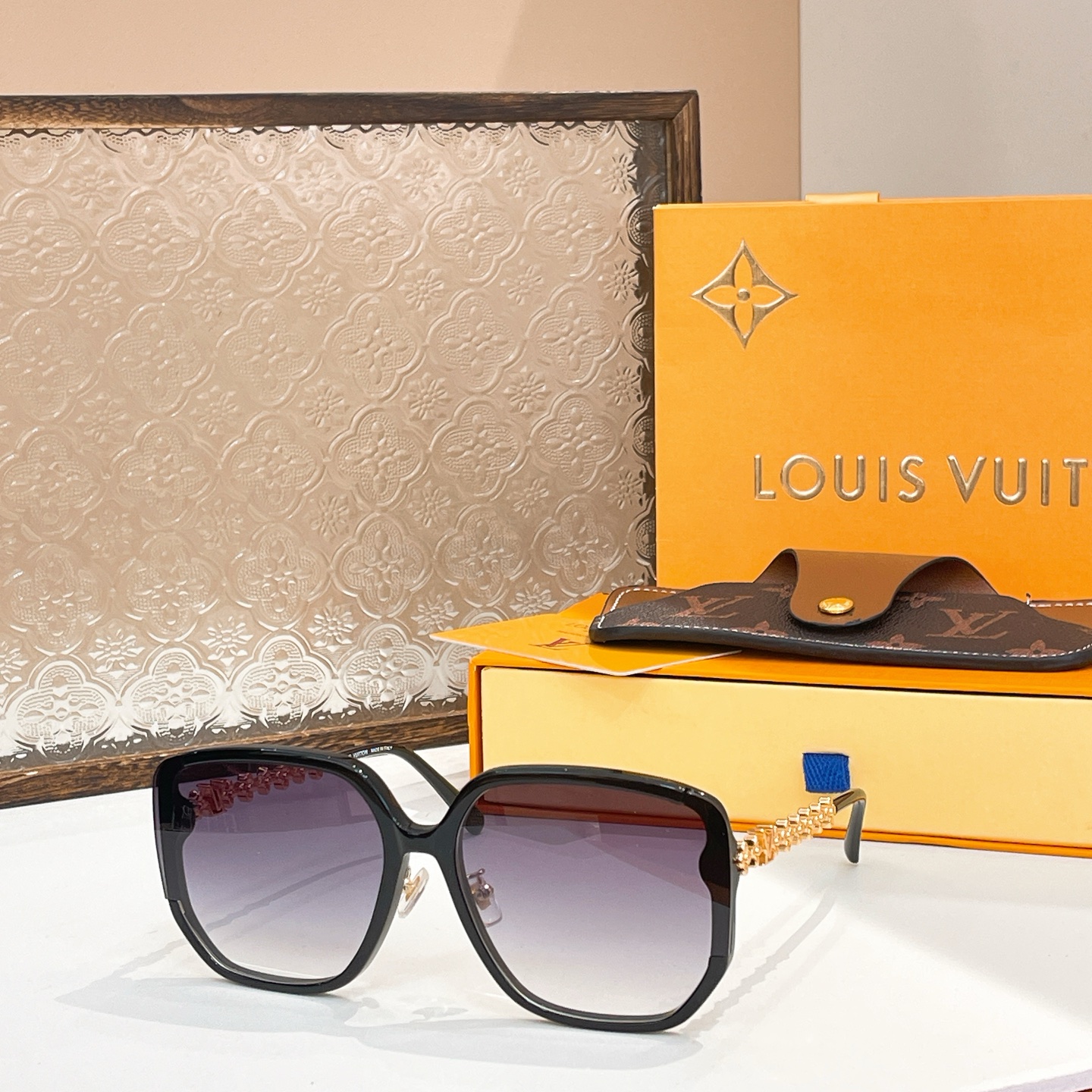 LOUIS VUITTO*🌟🌟🌟MODEL：Z2457U🌟🌟🌟SIZE：57口16-145🌟🌟🌟～～