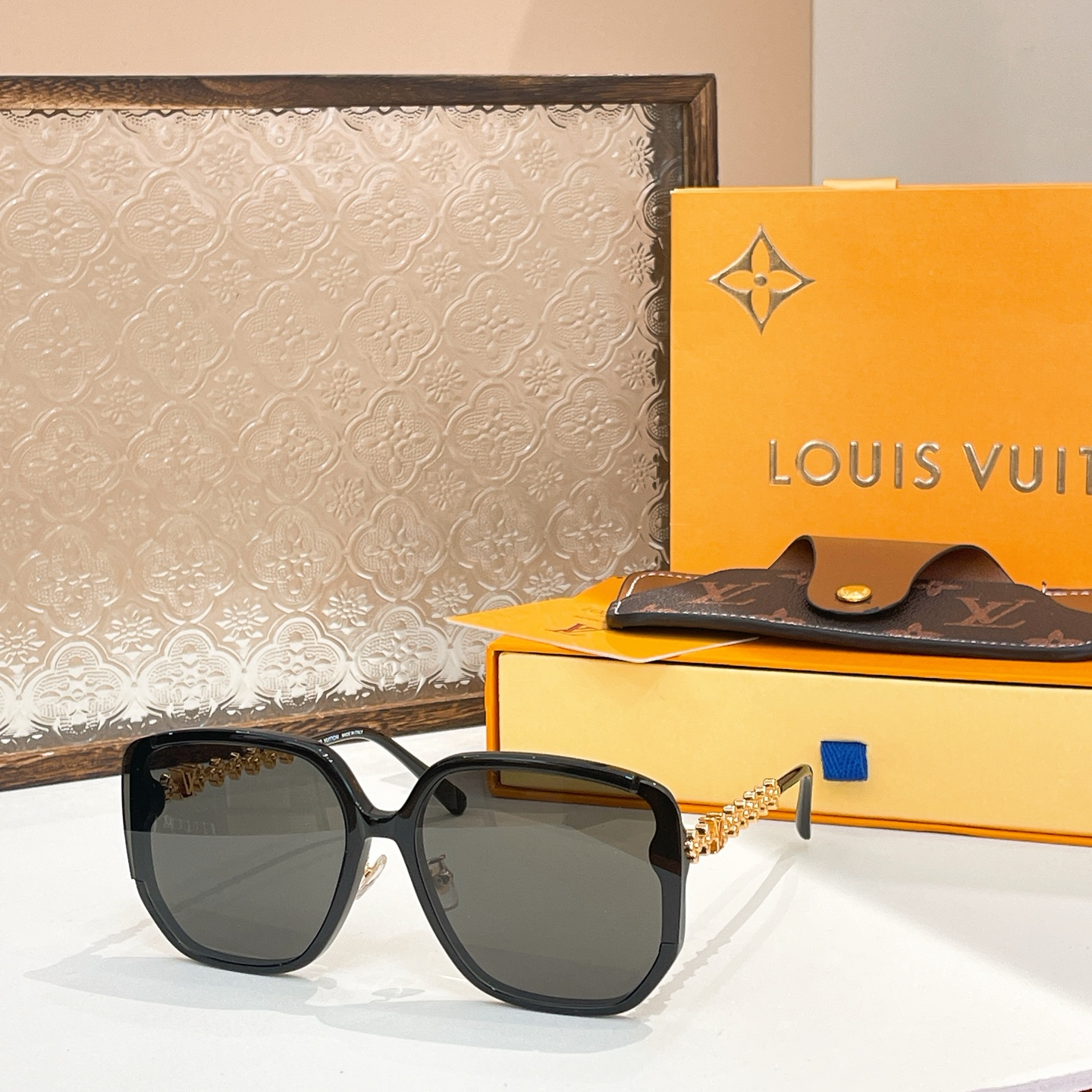 LOUIS VUITTO*🌟🌟🌟MODEL：Z2457U🌟🌟🌟SIZE：57口16-145🌟🌟🌟～～