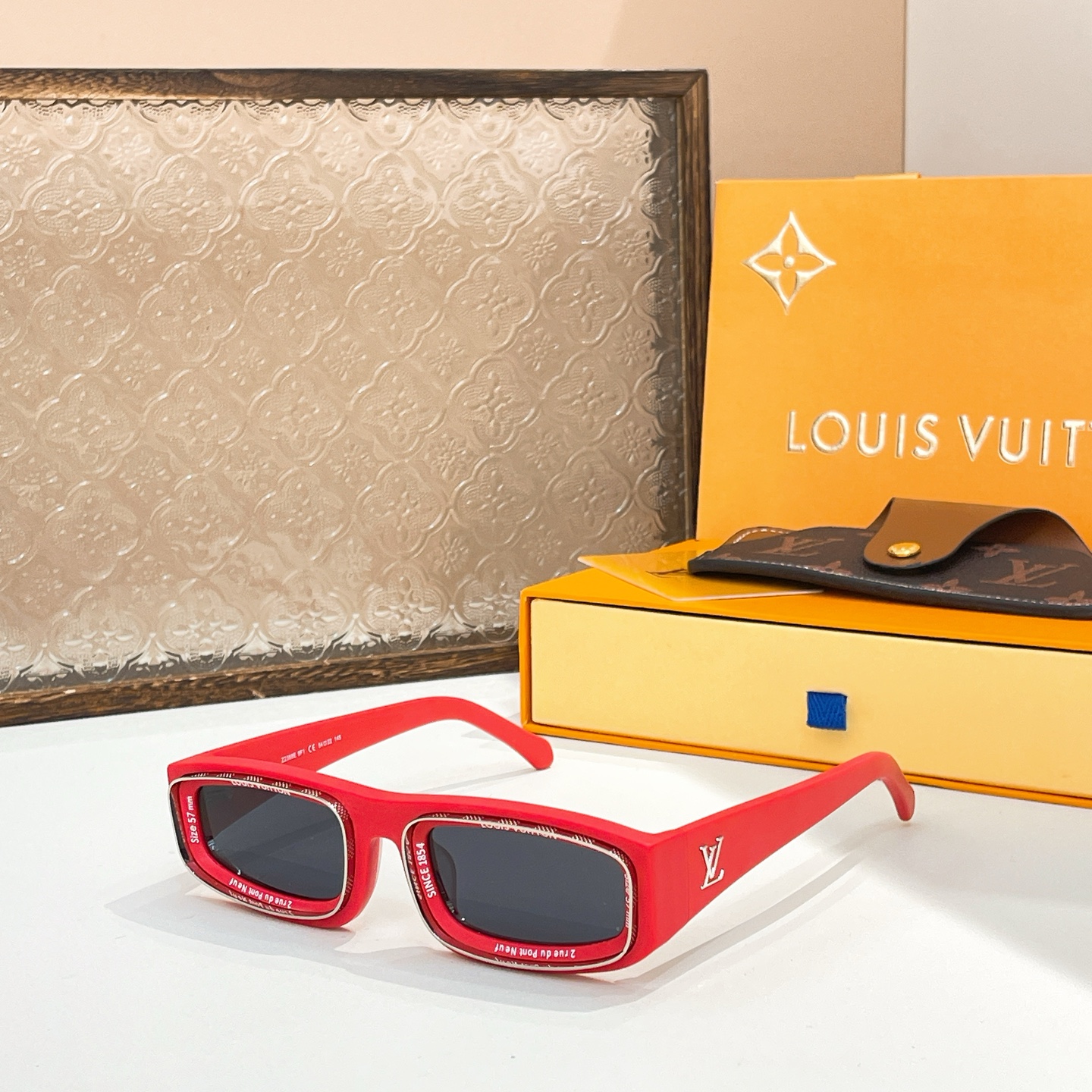  LOUIS VUITTO*🌟🌟🌟MODEL：Z2388E🌟🌟🌟SIZE：57口16-145🌟🌟🌟～～