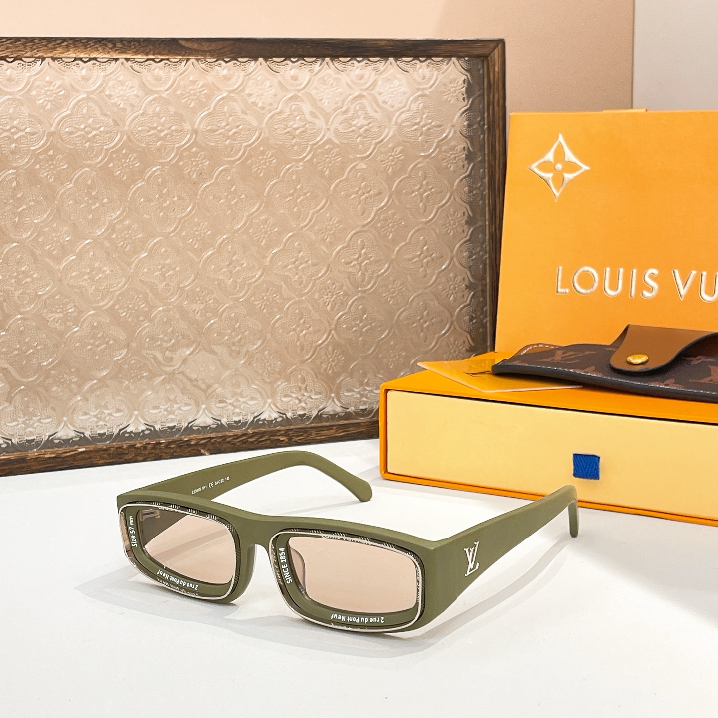  LOUIS VUITTO*🌟🌟🌟MODEL：Z2388E🌟🌟🌟SIZE：57口16-145🌟🌟🌟～～