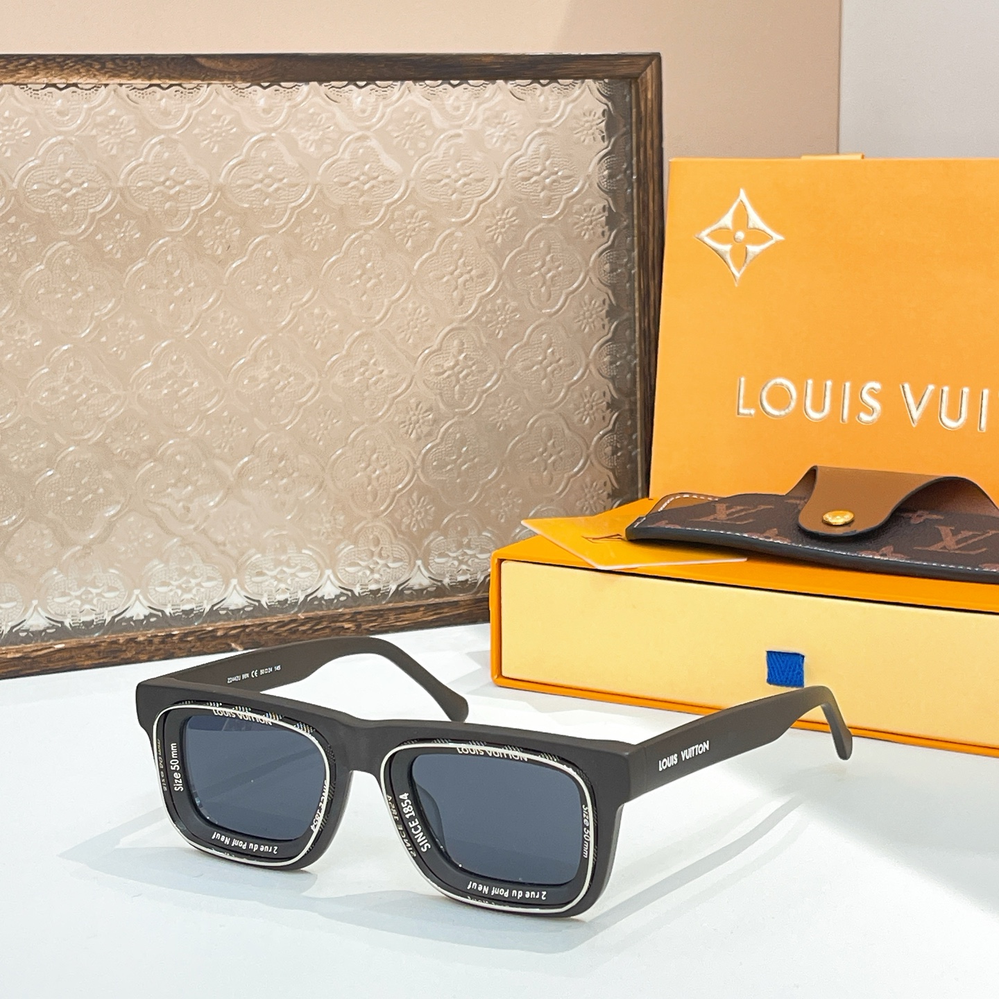  LOUIS VUITTO*🌟🌟🌟MODEL：Z2442U🌟🌟🌟SIZE：57口16-145🌟🌟🌟～～