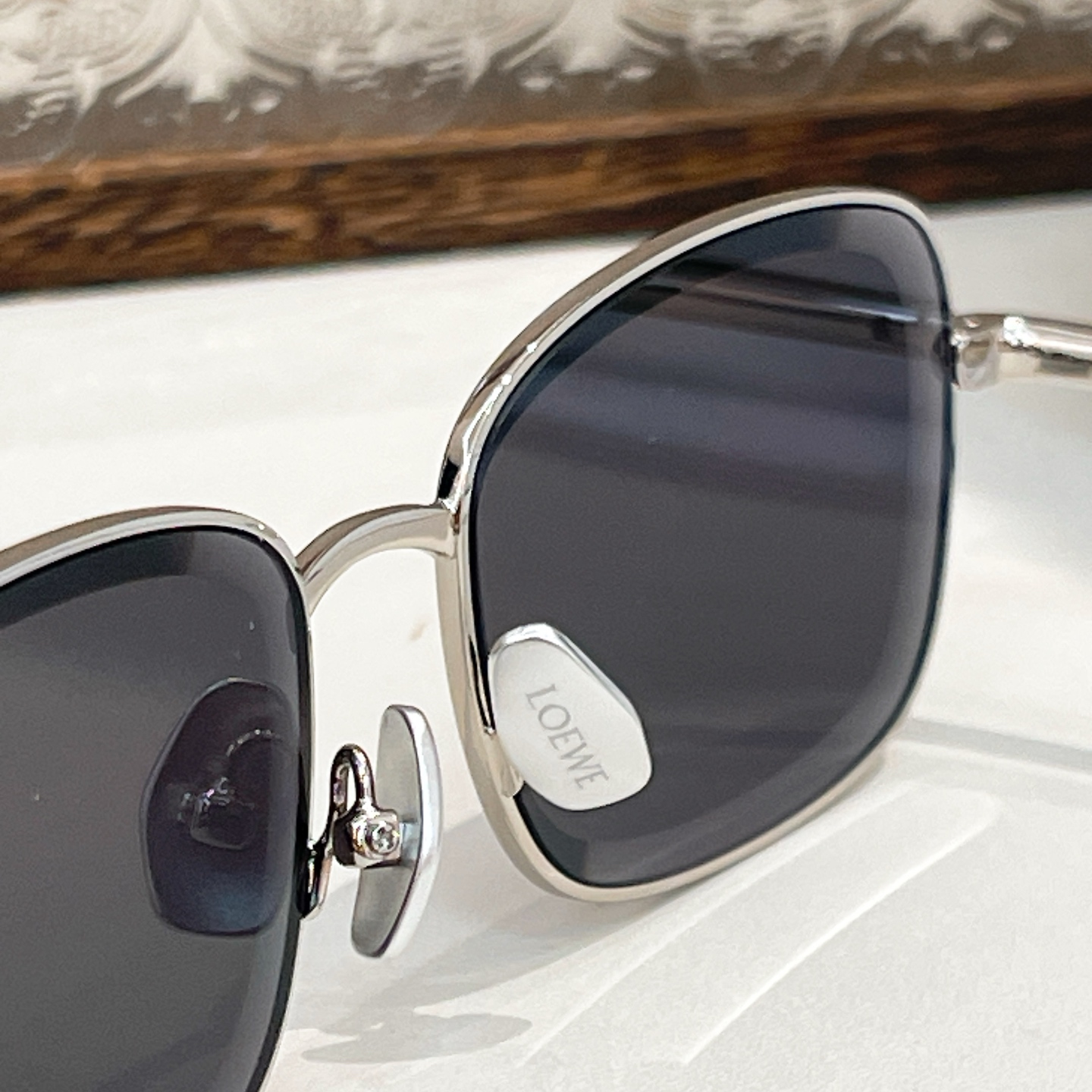 ￼  LOEWE🌟🌟🌟MODEL：LW40159U🌟🌟🌟SIZE：55口17-140🌟🌟🌟