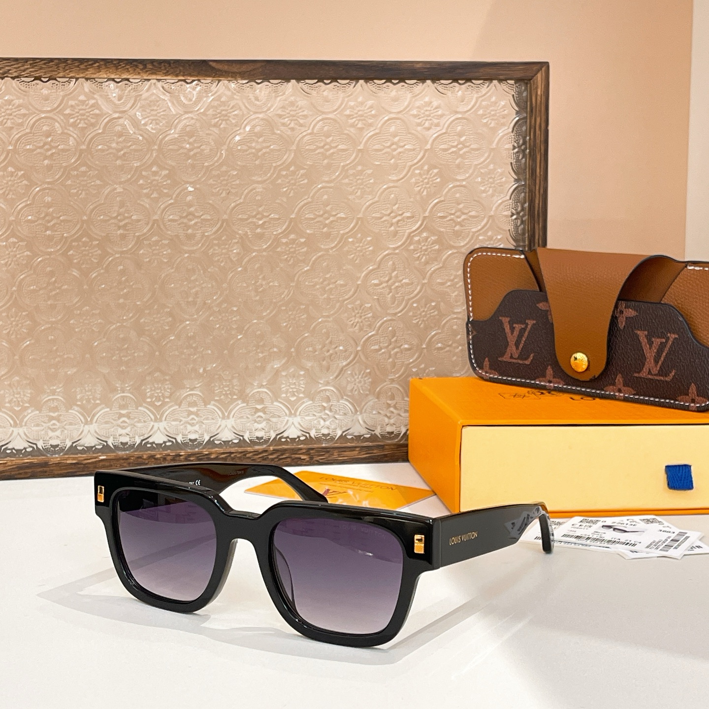  LOUIS VUITTON✨✨✨MODEL：Z2622E✨✨✨ SIZE：52口23-140✨✨✨