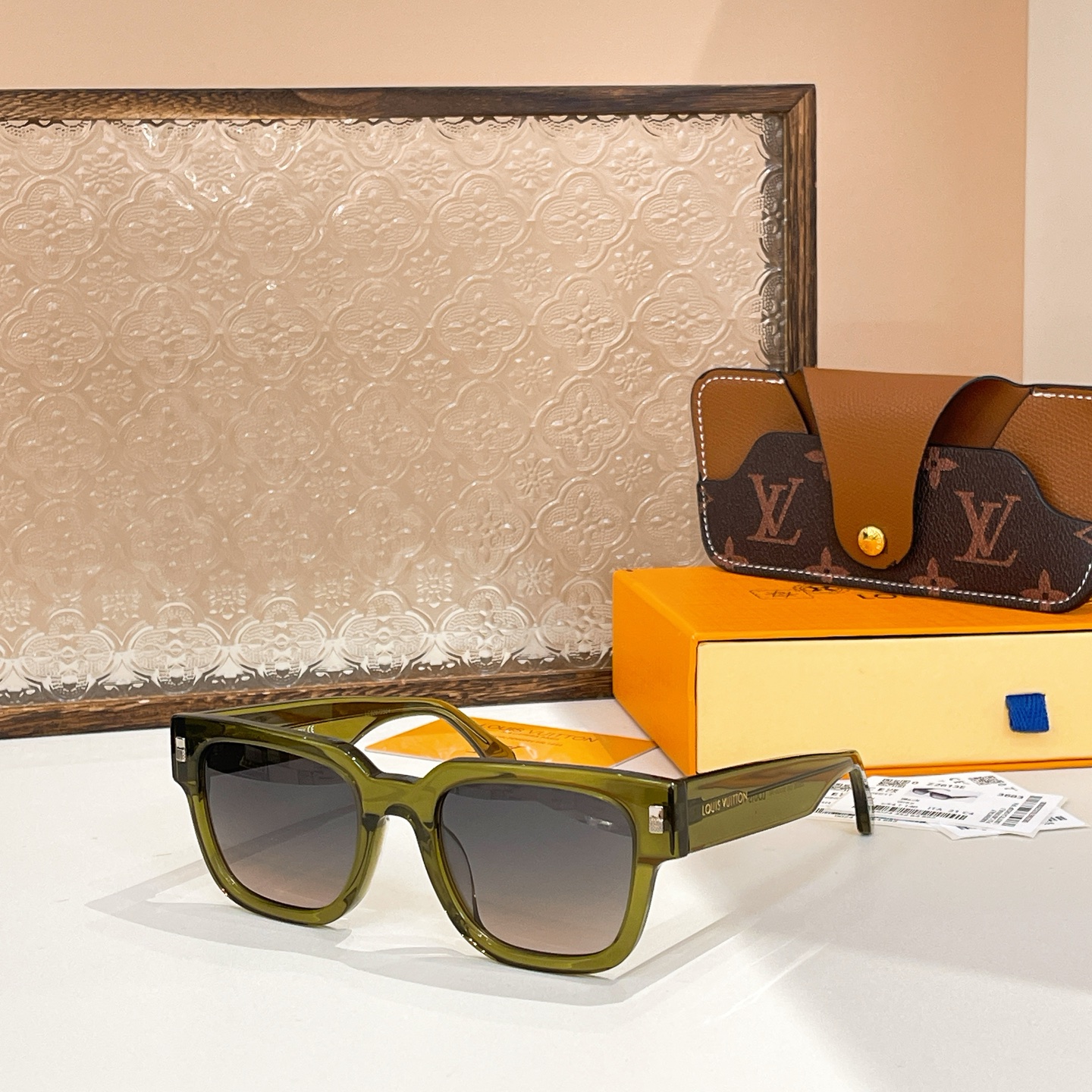  LOUIS VUITTON✨✨✨MODEL：Z2622E✨✨✨ SIZE：52口23-140✨✨✨