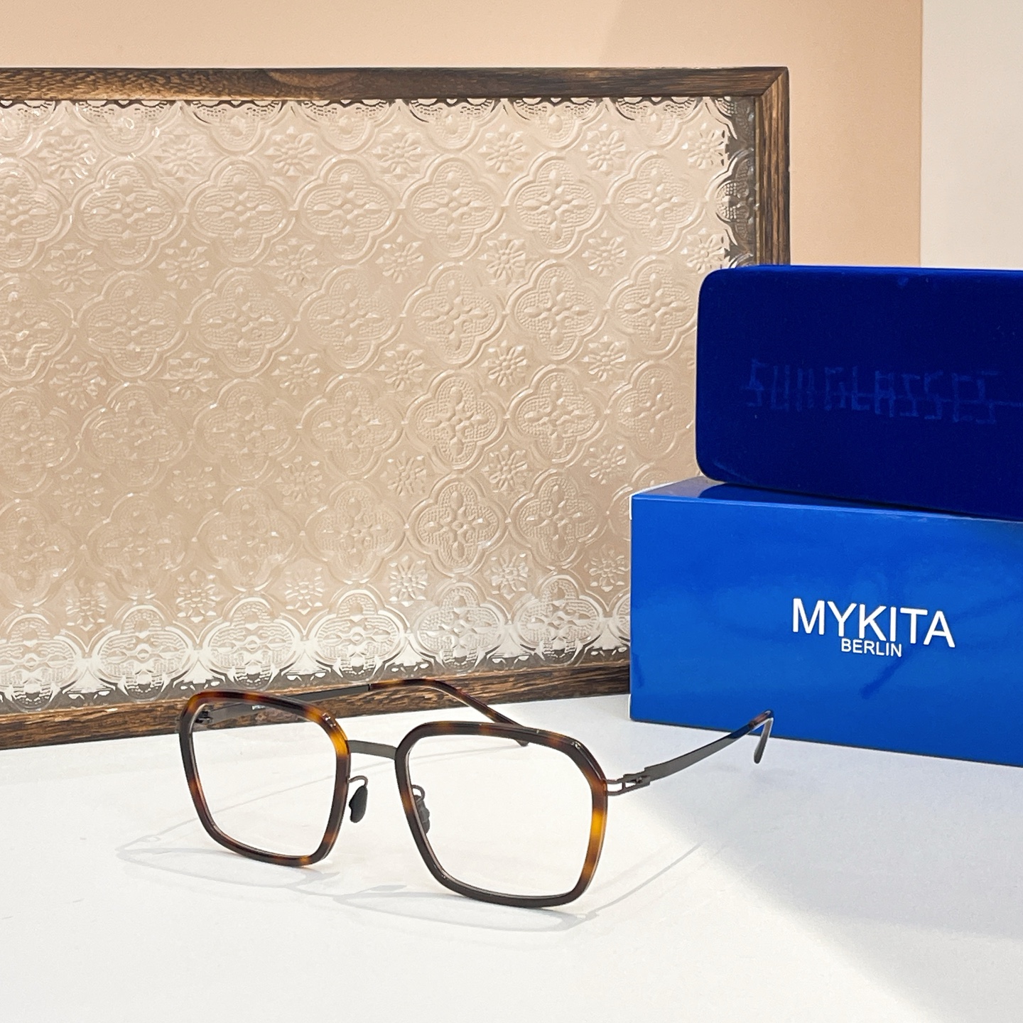 光学镜 太阳镜
MYKITA⚜️⚜️⚜️MODEL：LAURI⚜️⚜️⚜️SIZE 53口22-140⚜