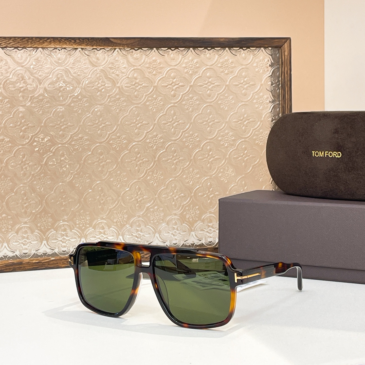 ￼ TOM FORD✨✨✨MODEL：TF1177-k✨✨✨SIZE：59口15-145✨✨✨