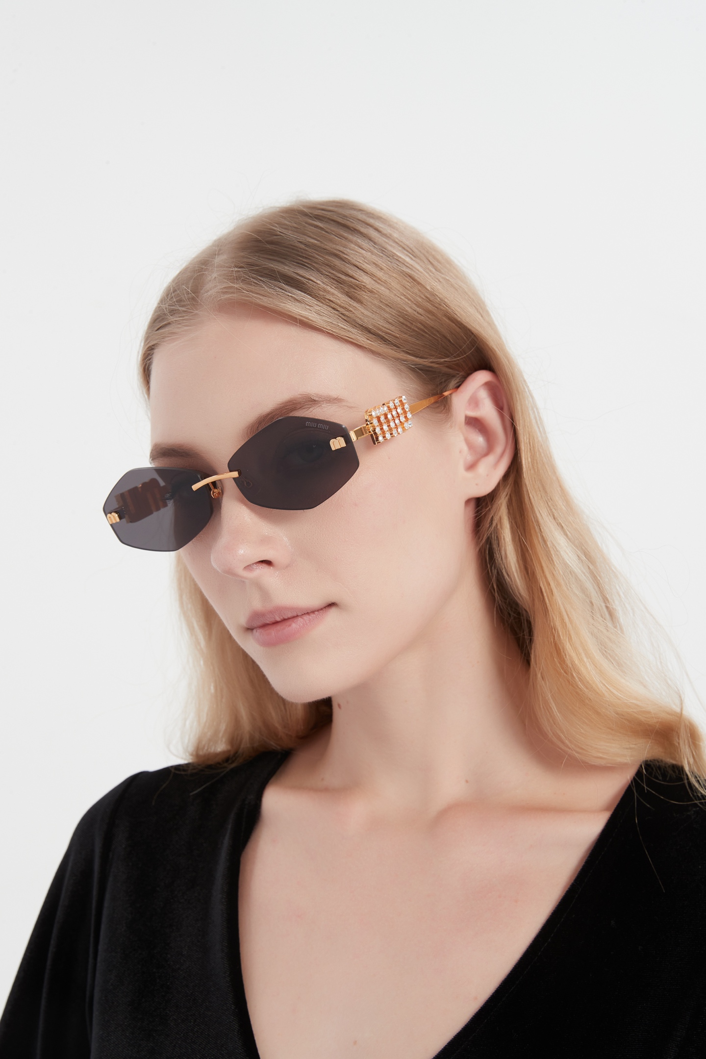  MIU MI*
MODELSMU 5692TS
SIZE：50口18-140
