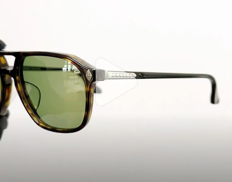  CHROME HEAR*
MODEL ZIPHER
SIZE 55-19-148