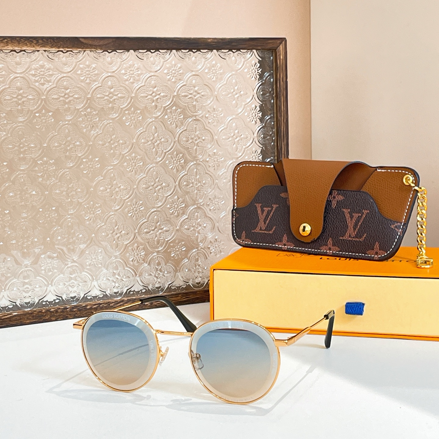 LOUIS VUITTO*✨✨✨MODEL：Z2608U✨✨✨ SIZE：52口21-145✨✨✨