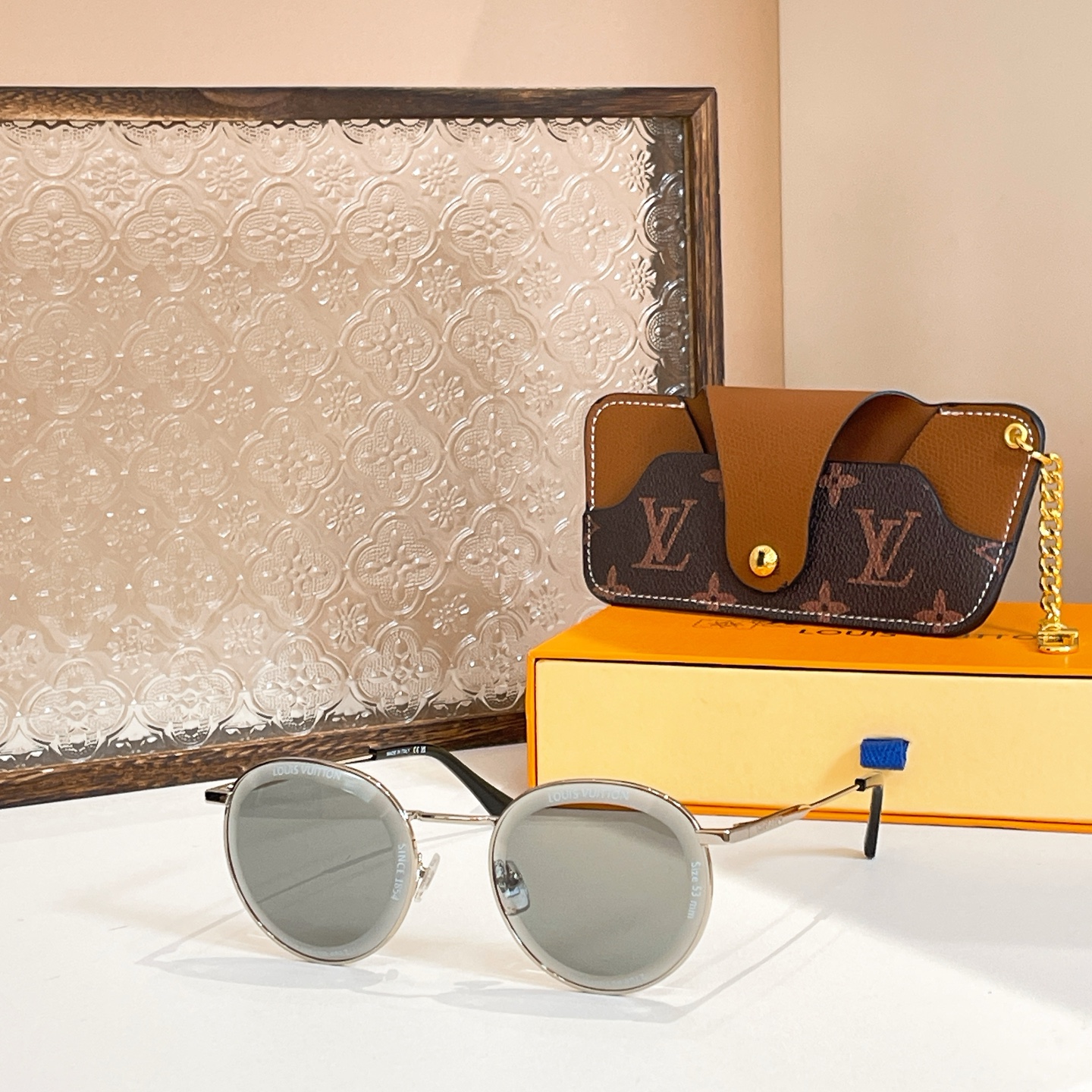  LOUIS VUITTO*✨✨✨MODEL：Z2608U✨✨✨ SIZE：52口21-145✨✨✨