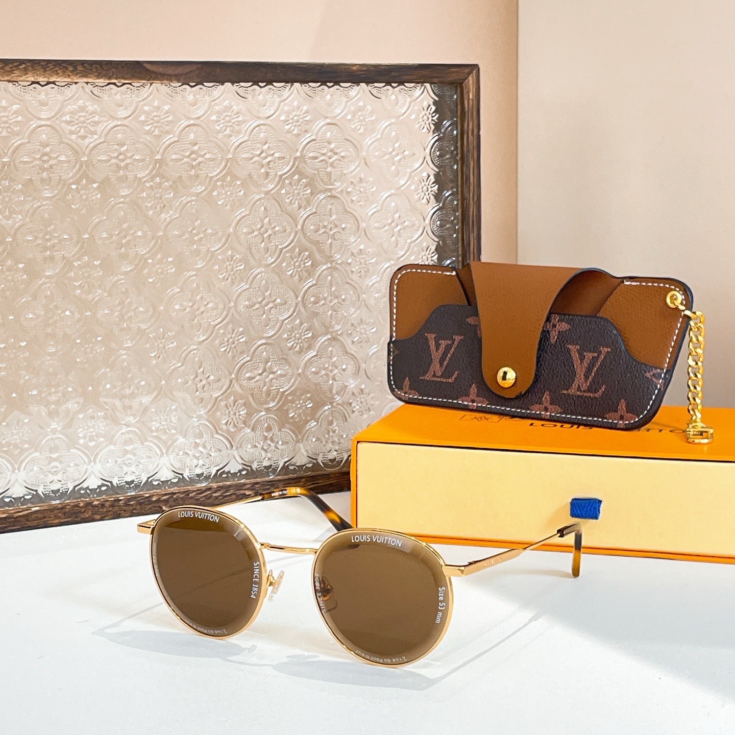  LOUIS VUITTO*✨✨✨MODEL：Z2608U✨✨✨ SIZE：52口21-145✨✨✨
