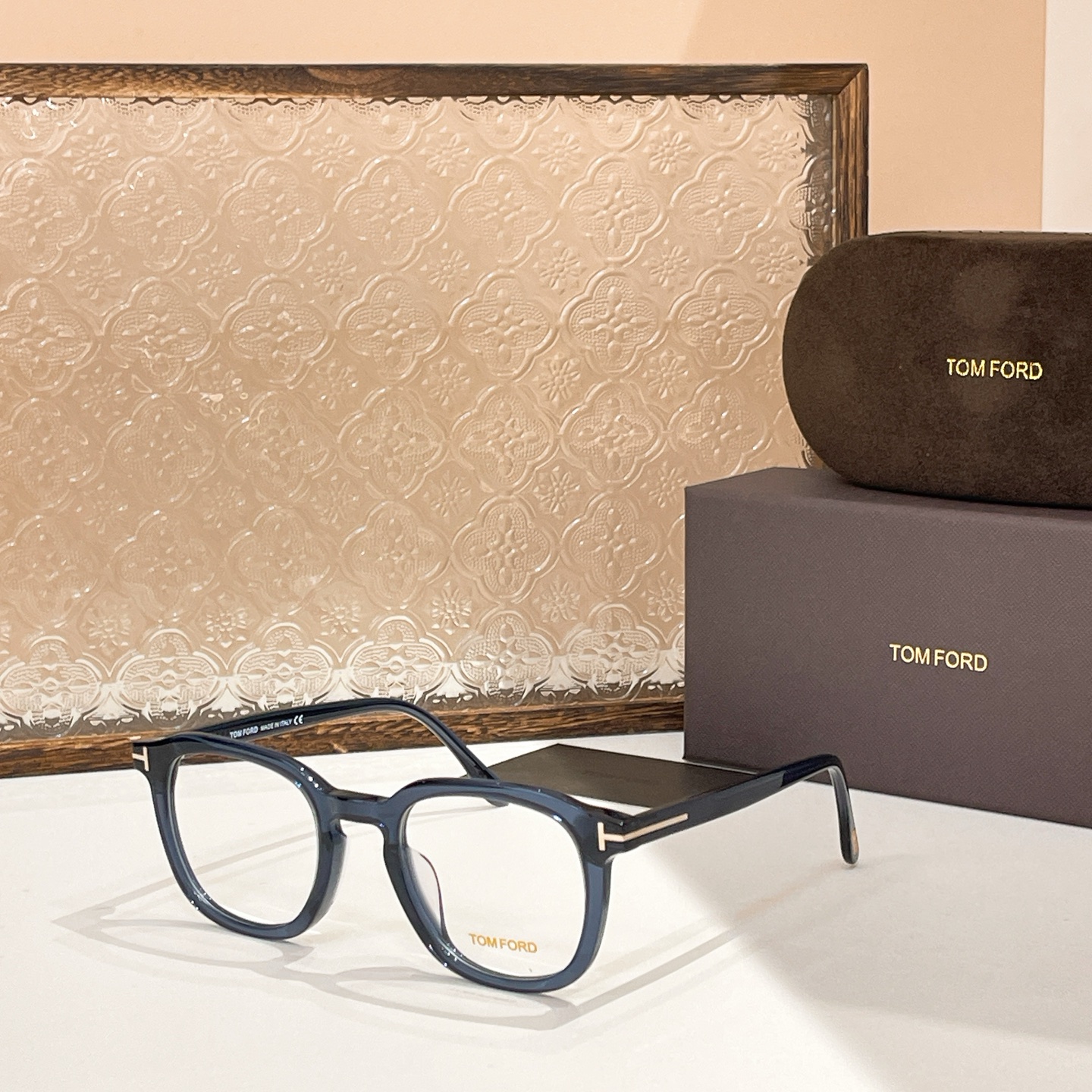  TOM FORD✨✨✨MODEL：TF0975✨✨✨SIZE：52口23-145✨✨✨