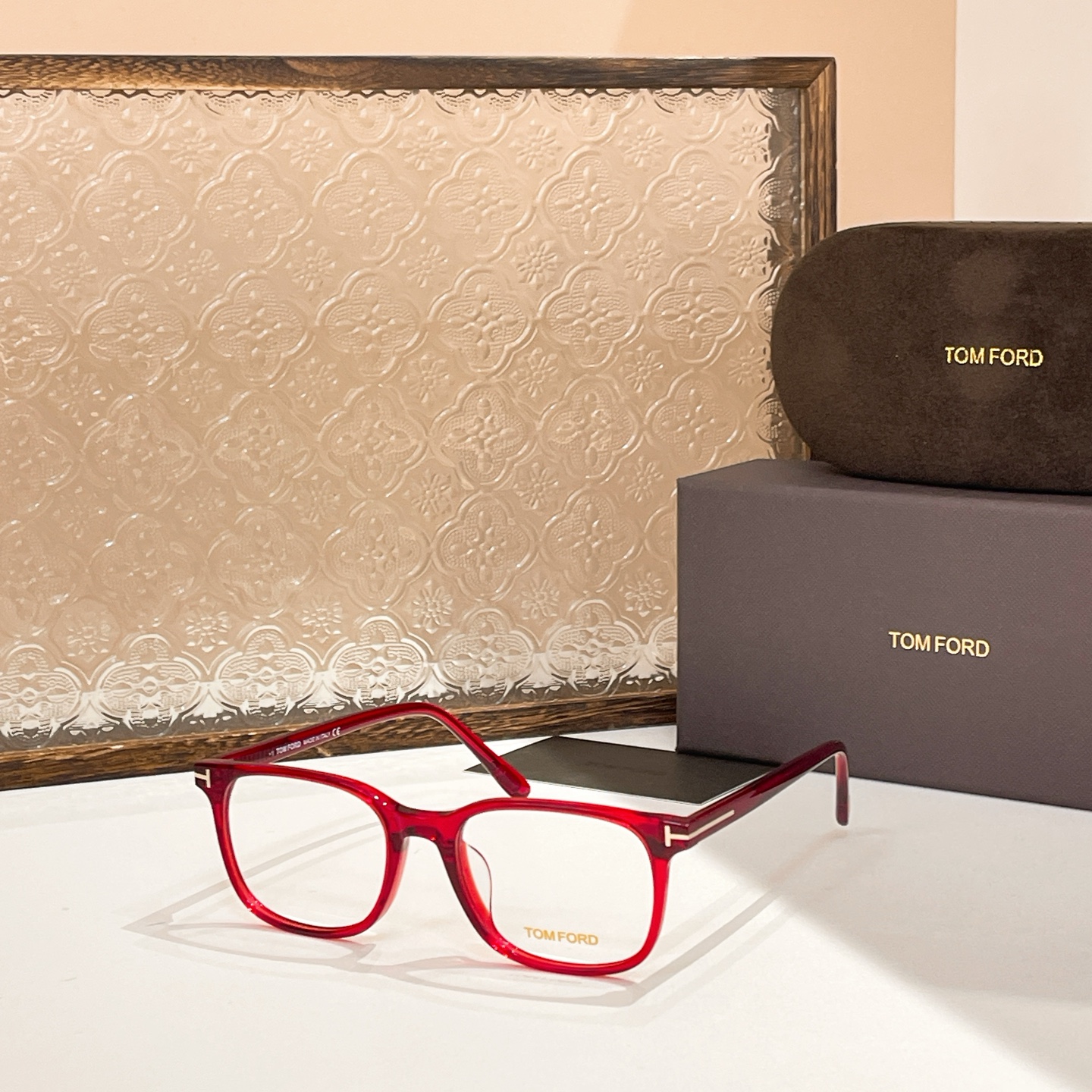  TOM FORD✨✨✨MODEL：TF5831-F-B✨✨✨SIZE：51口18-145✨✨✨