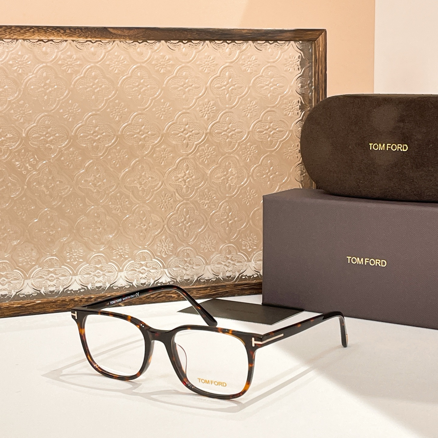  TOM FORD✨✨✨MODEL：TF5831-F-B✨✨✨SIZE：51口18-145✨✨✨