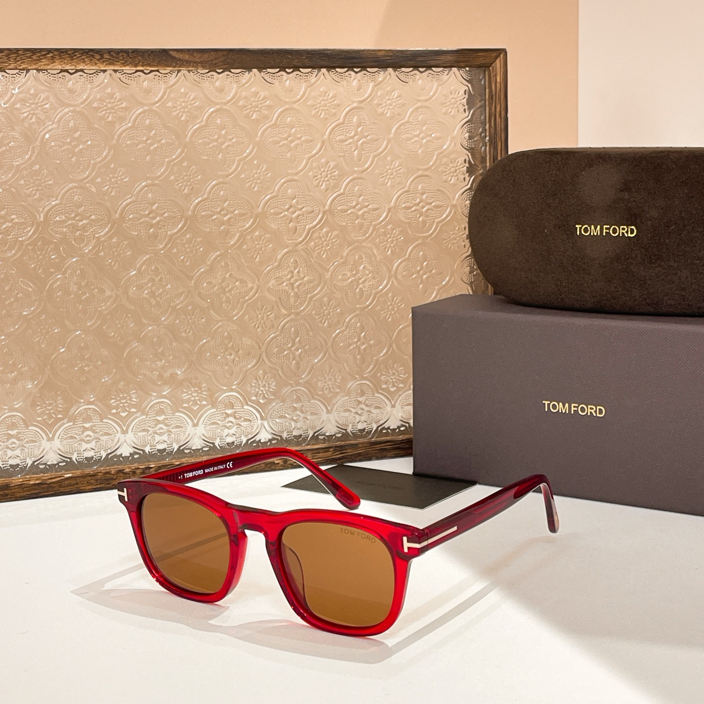  TOM FORD✨✨✨MODEL：TF5870-F-B✨✨✨SIZE：52口21-145✨✨✨