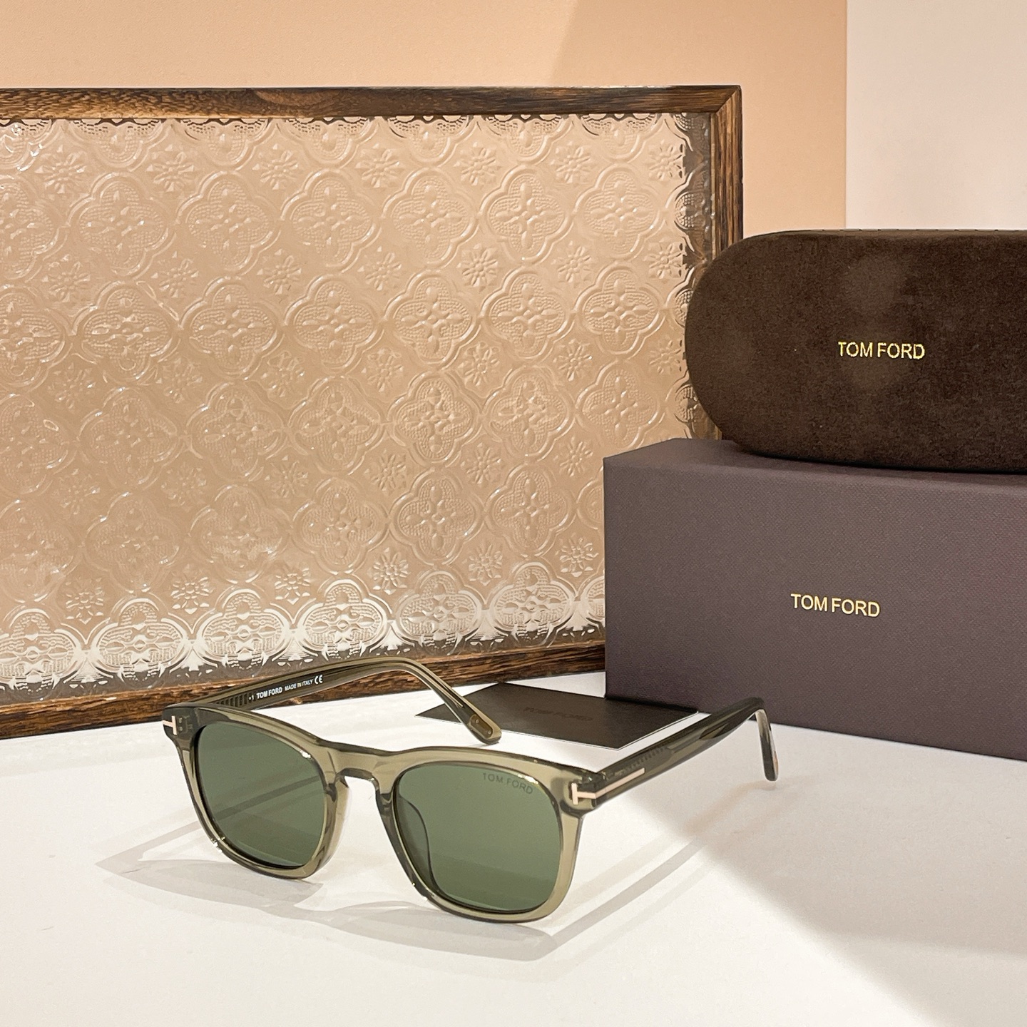  TOM FORD✨✨✨MODEL：TF5870-F-B✨✨✨SIZE：52口21-145✨✨✨