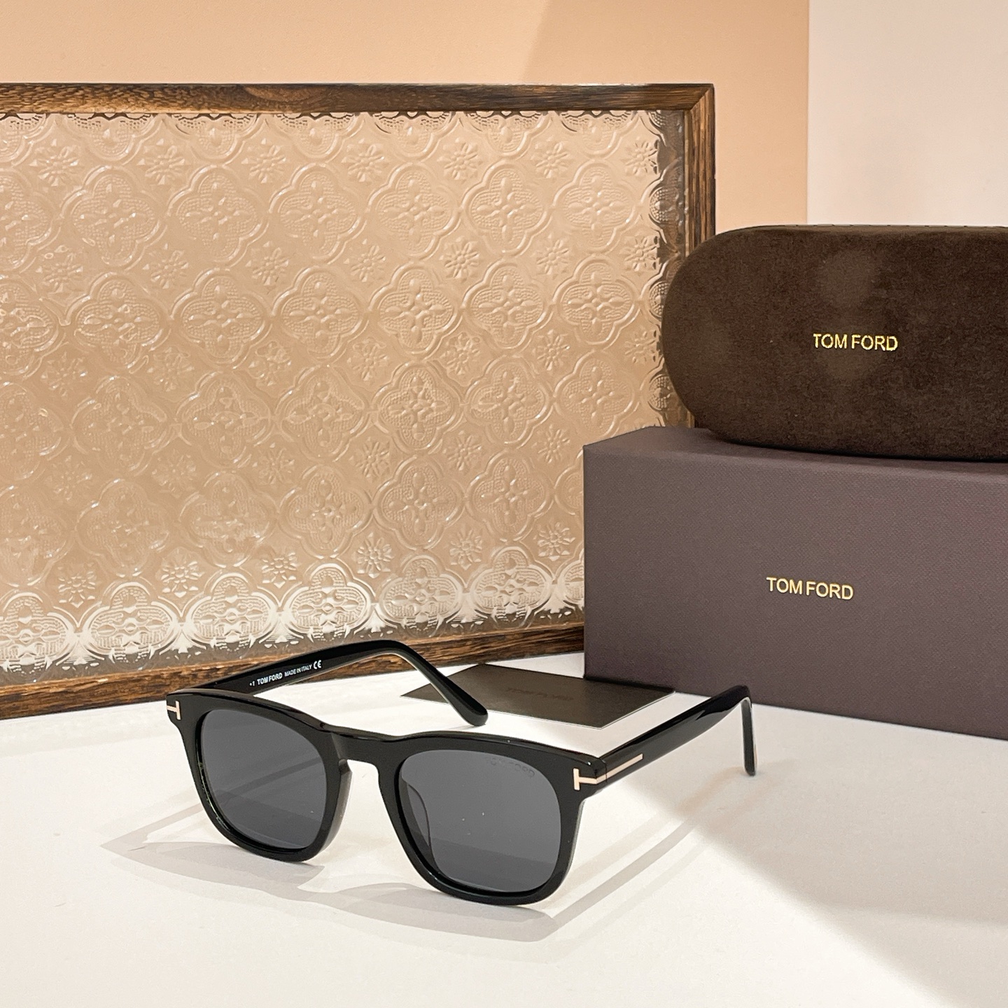  TOM FORD✨✨✨MODEL：TF5870-F-B✨✨✨SIZE：52口21-145✨✨✨