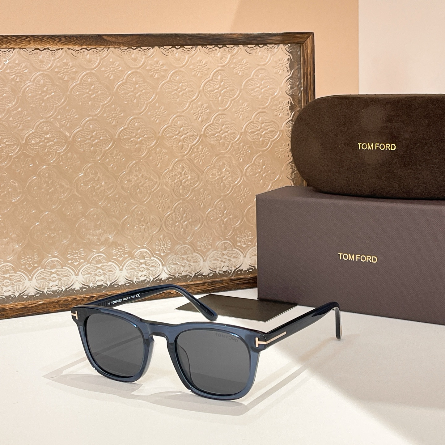  TOM FORD✨✨✨MODEL：TF5870-F-B✨✨✨SIZE：52口21-145✨✨✨