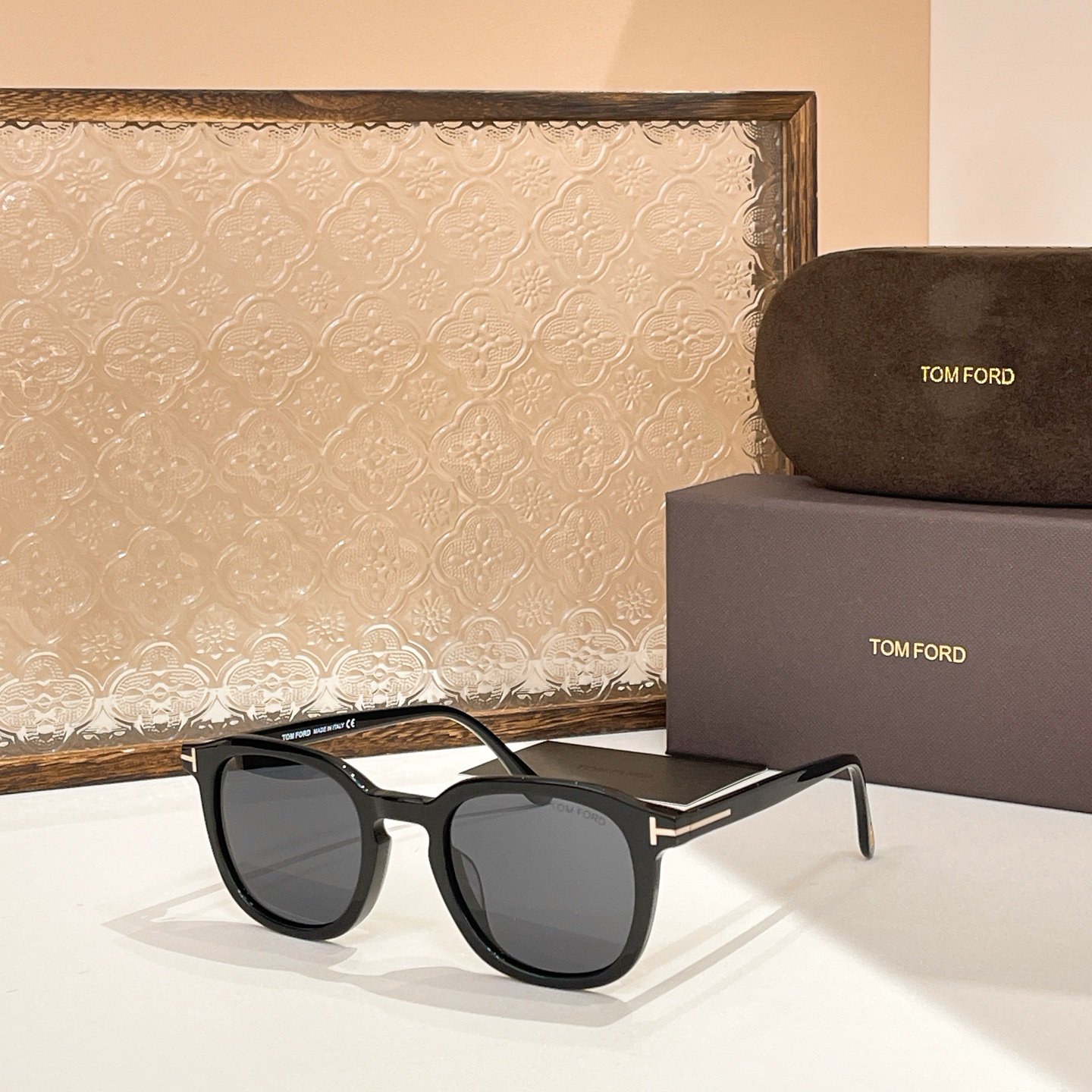  TOM FORD✨✨✨MODEL：TF0975✨✨✨SIZE：52口23-145✨✨✨