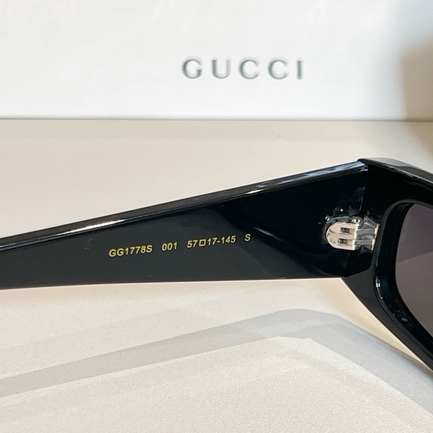  GUCC*🐝🐝🐝MODELGG1778S🐝🐝🐝SIZE：57口17-145🐝🐝🐝