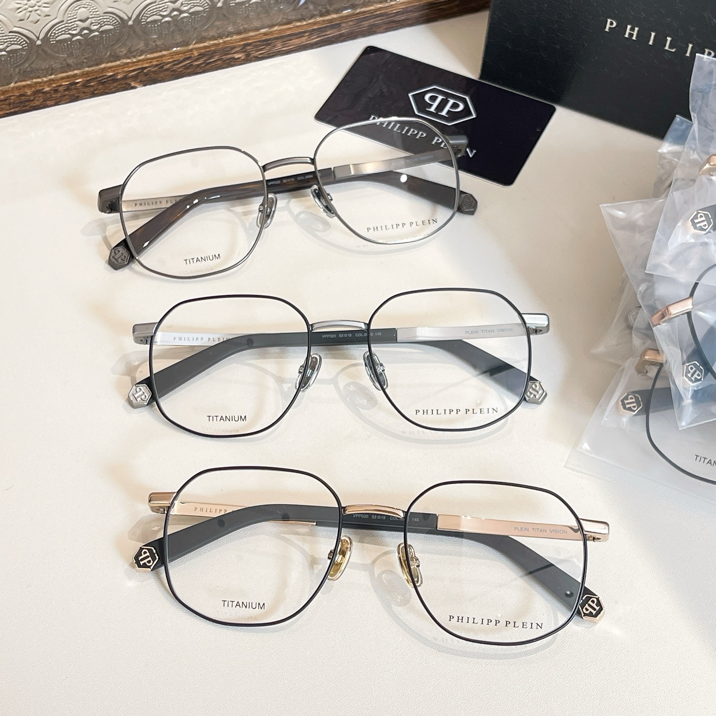  PHILIPP PLEIN🌟🌟🌟MODELVP🌟🌟🌟SIZE53口19-145🌟🌟🌟高版本～～钛～～