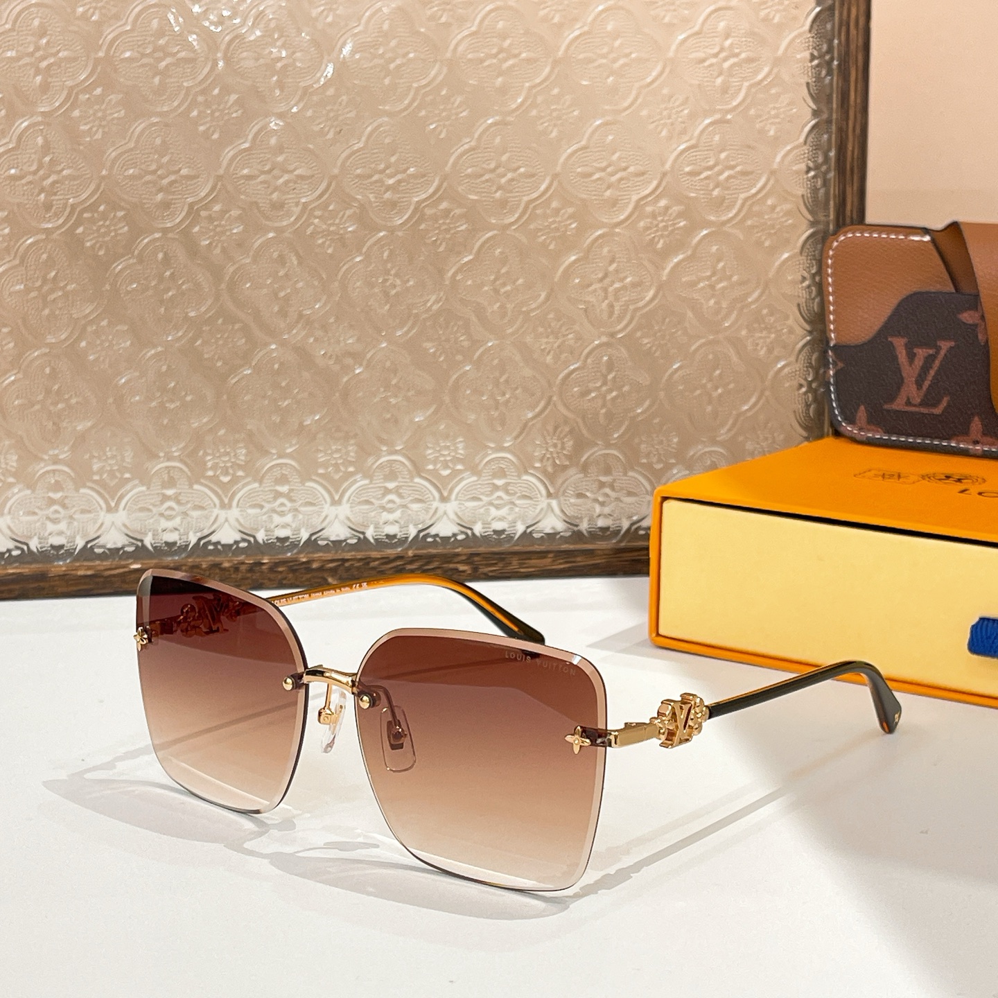  LOUIS VUITTO*✨✨✨MODEL：Z1313✨✨✨ SIZE：62口14-145✨✨✨