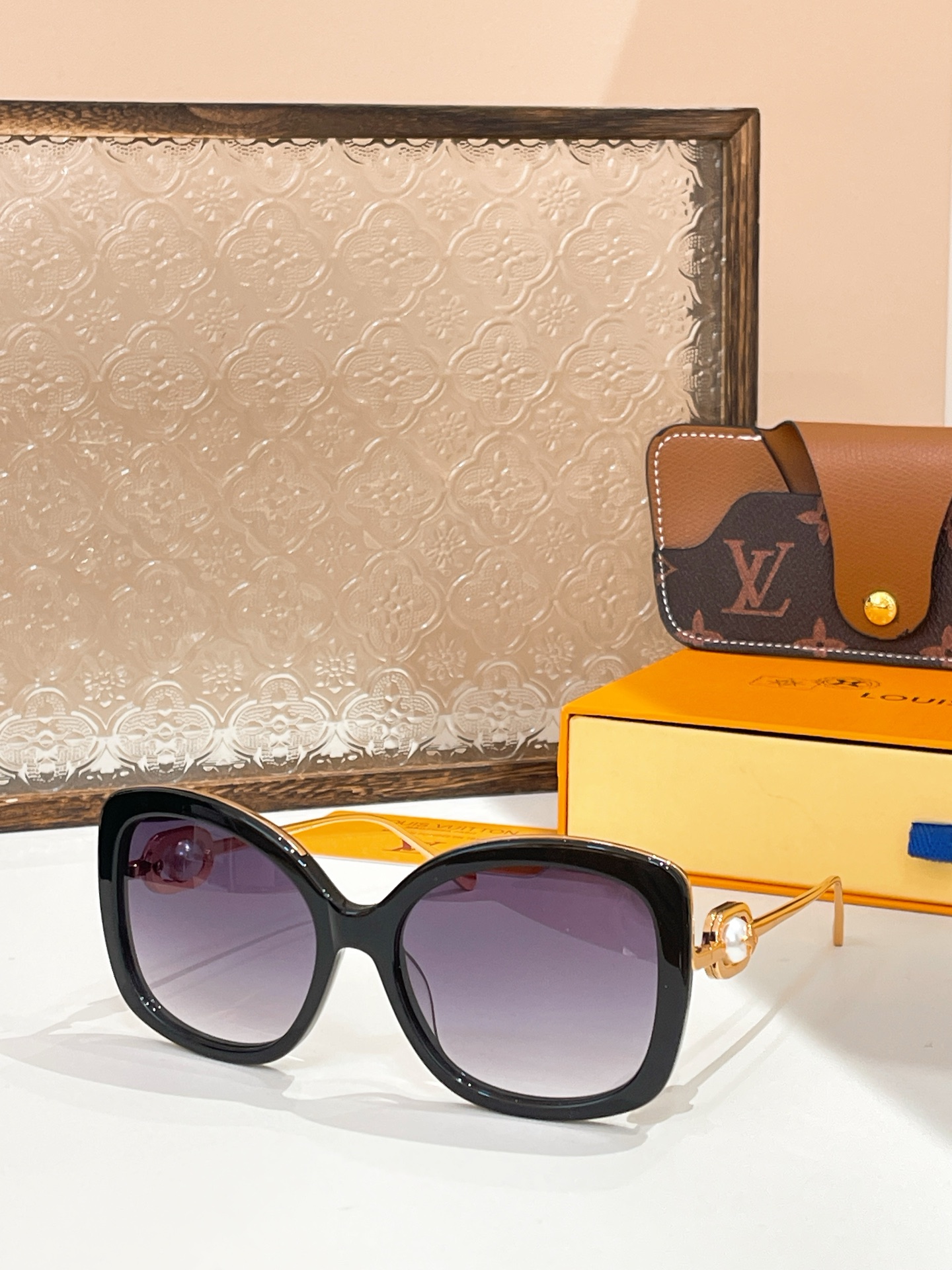  LOUIS VUITTO*🌟🌟🌟MODEL：Z1932E🌟🌟🌟SIZE：58口18-145🌟🌟🌟