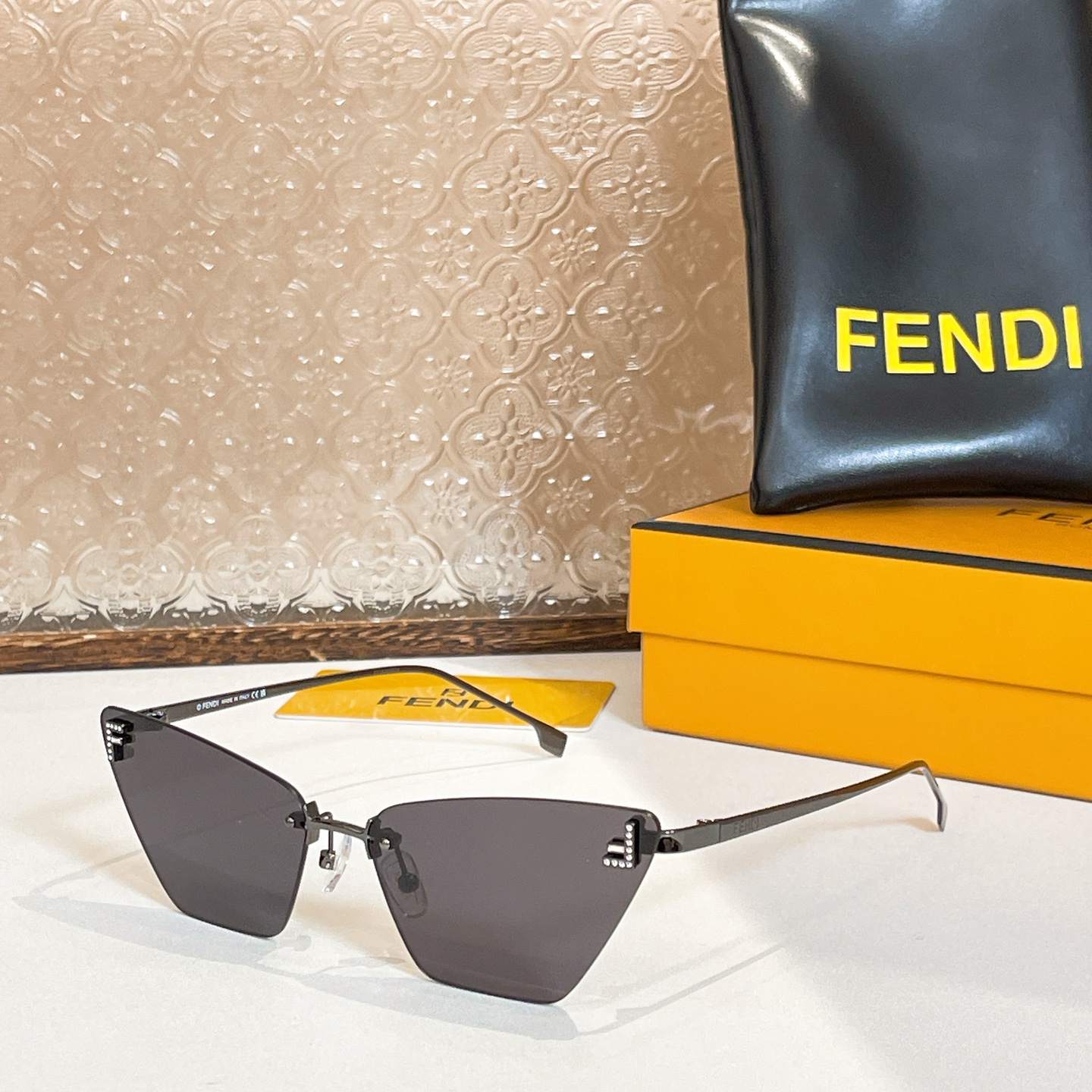 FEND*✨✨✨MODEL FE40047 ✨✨✨SIZE59口15-135✨✨✨