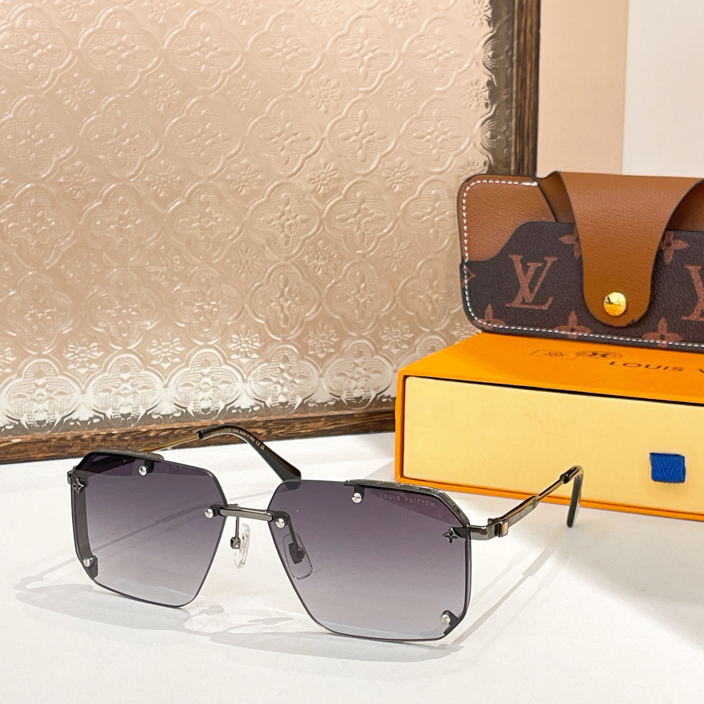 LOUIS VUITTO*🌟🌟🌟MODEL：Z1307🌟🌟🌟SIZE：61口14-145🌟🌟🌟