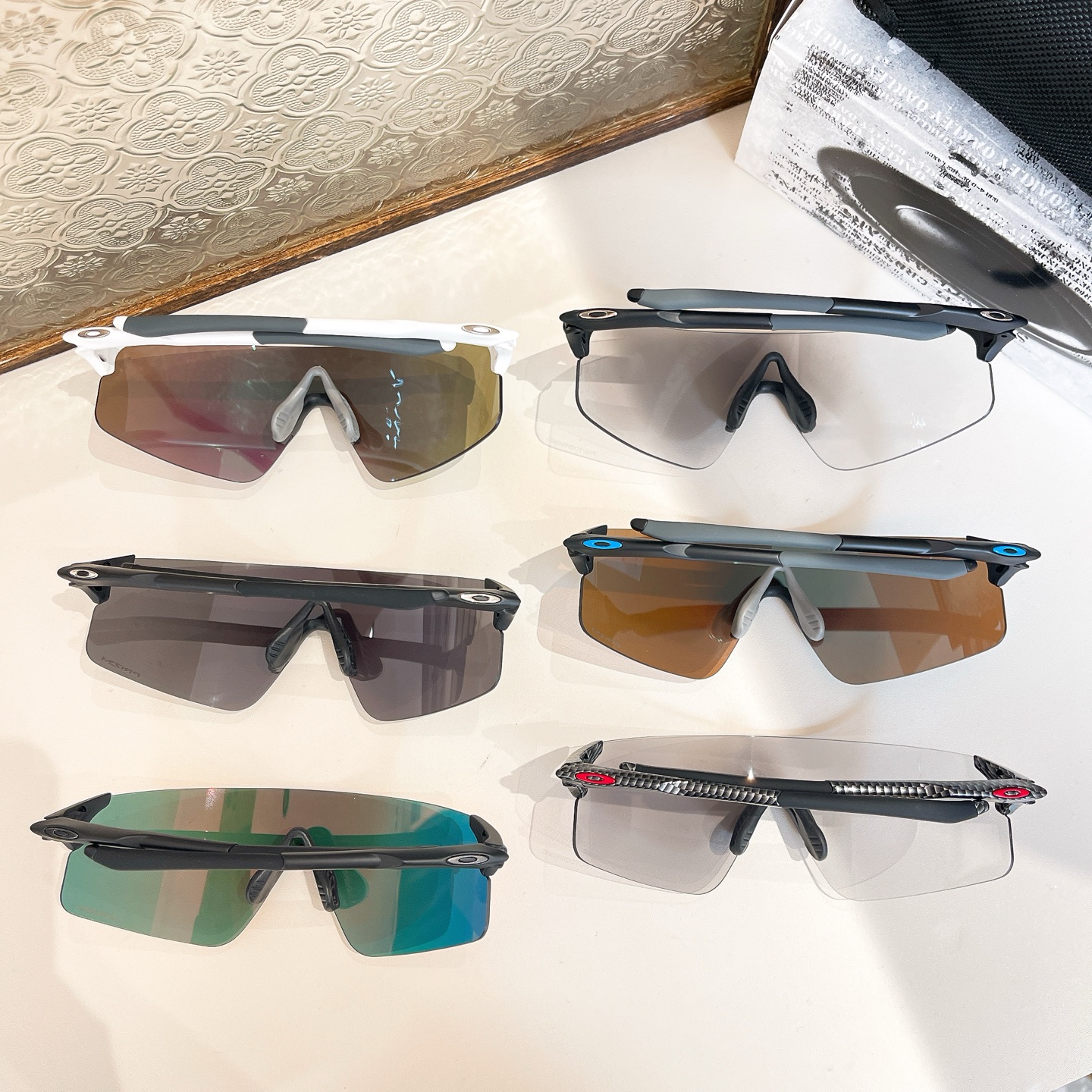 OAKLE*⚜️⚜️⚜️MODEL：OO9454⚜️⚜️⚜️SIZE：125⚜️⚜️⚜️透明是变色片~~