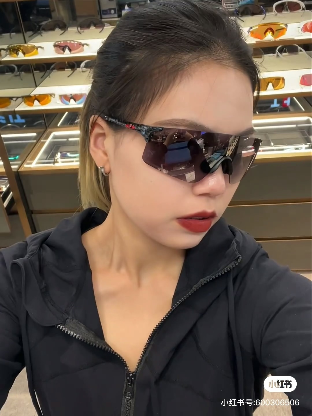 OAKLE*⚜️⚜️⚜️MODEL：OO9454⚜️⚜️⚜️SIZE：125⚜️⚜️⚜️透明是变色片~~
