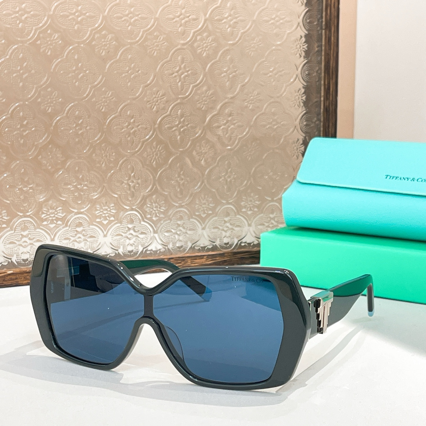 TIFFANY&Co.✨✨✨MODEL：TF4219✨✨✨ SIZE：130-145✨✨✨