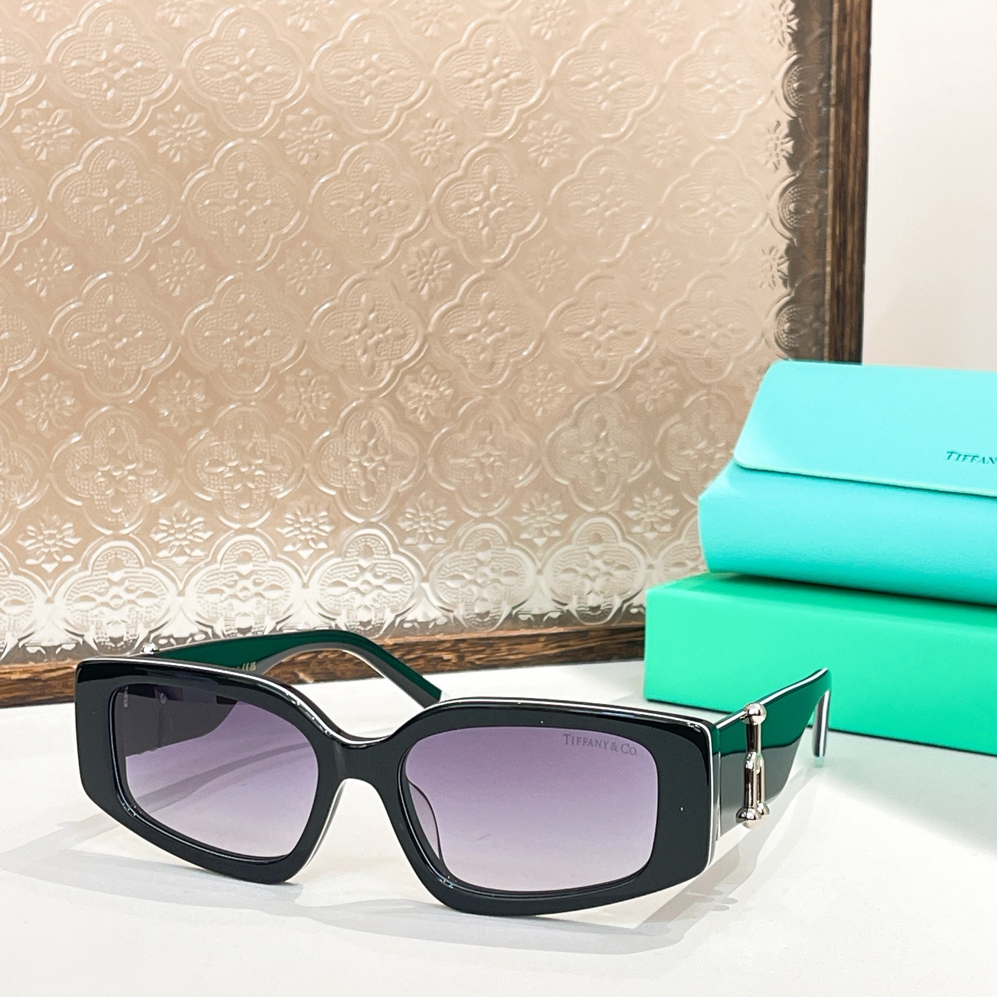 TIFFANY&Co.✨✨✨MODEL：TF4208U✨✨✨ SIZE：54口17-145✨✨✨