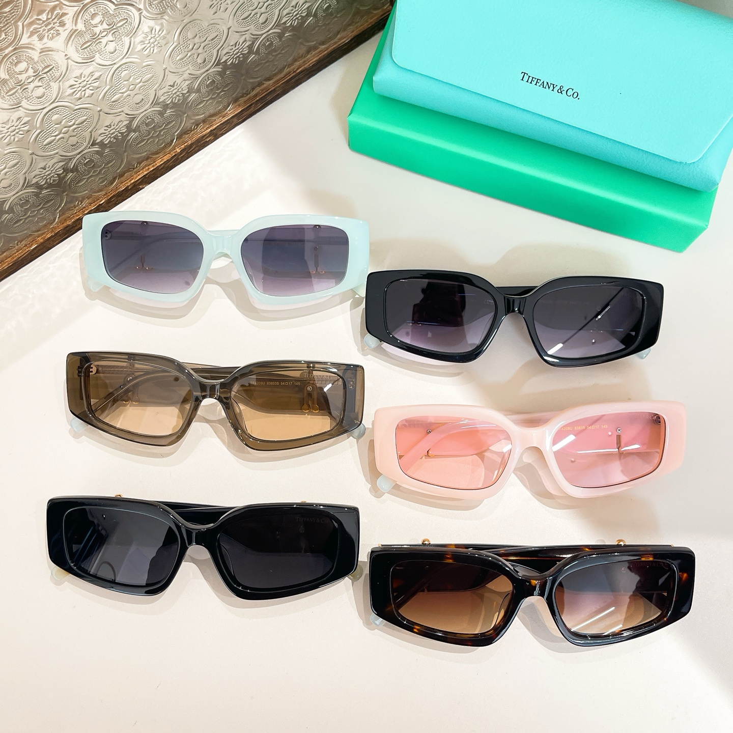 TIFFANY&Co.✨✨✨MODEL：TF4208U✨✨✨ SIZE：54口17-145✨✨✨